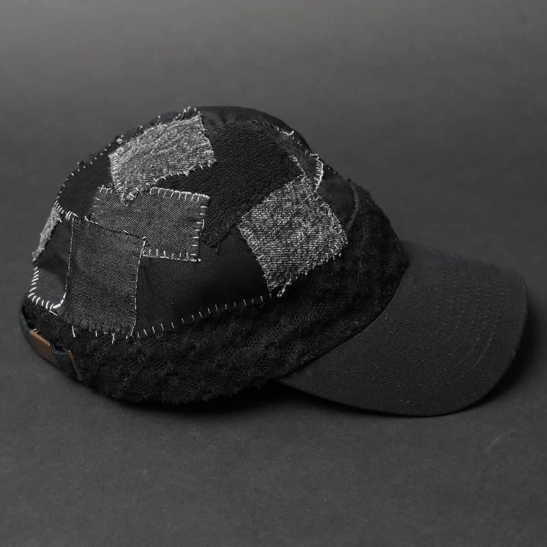 白鳥雪之丞さんのインスタグラム写真 - (白鳥雪之丞Instagram)「"TEARS OF SWAN-PATCHWORK CAP" ¥13.000(tax in)   様々な生地をハンドステッチにてパッチワーク加工を施したLOW CAP、後部にサイズ調整出来るアジャスター付きです。  店頭、official webshopにてオーダー開始になりますので宜しくお願い致します!!  https://tears-of-swan.shop-pro.jp/?pid=177728926 (11月下旬発送開始)  @tears_of_swan #tearsofswan #patchwork #patchworkcap #lowcap #cap」10月20日 8時44分 - yukinojoeshiratori