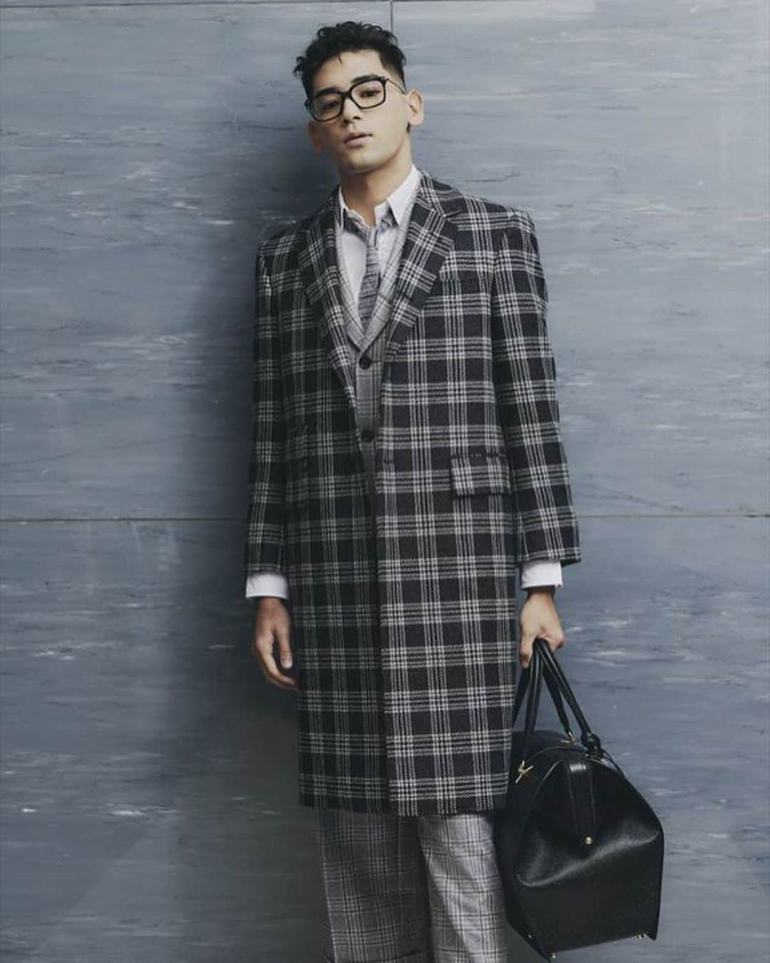 Apparel-web.comさんのインスタグラム写真 - (Apparel-web.comInstagram)「「トム ブラウン」設立20周年を記念したカプセルコレクションイベントにセレブリティが来場 #TOHMBROWNE  #富永愛　#森星　#UTA #桜田通 @thombrowne」10月20日 14時37分 - apparelweb