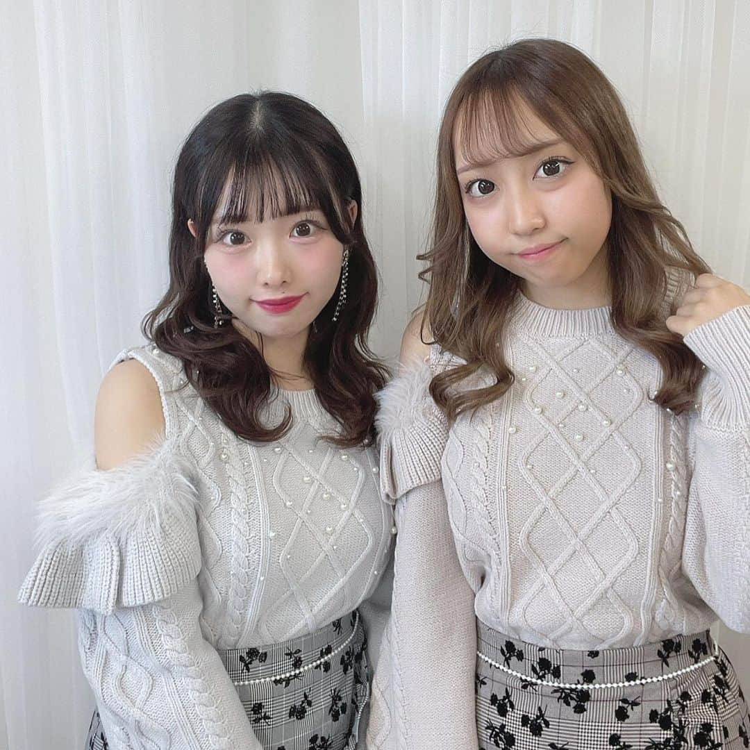 evelynさんのインスタグラム写真 - (evelynInstagram)「winter collection staff coordinate♡ ㅤㅤㅤㅤㅤㅤㅤㅤㅤㅤㅤㅤㅤ #ショルダーカットニット ¥6,900 【OW/PI/IGY/BK】 ㅤㅤㅤㅤㅤㅤㅤㅤㅤㅤㅤㅤㅤ #evelyn #エブリン」10月20日 9時19分 - evelyn.official