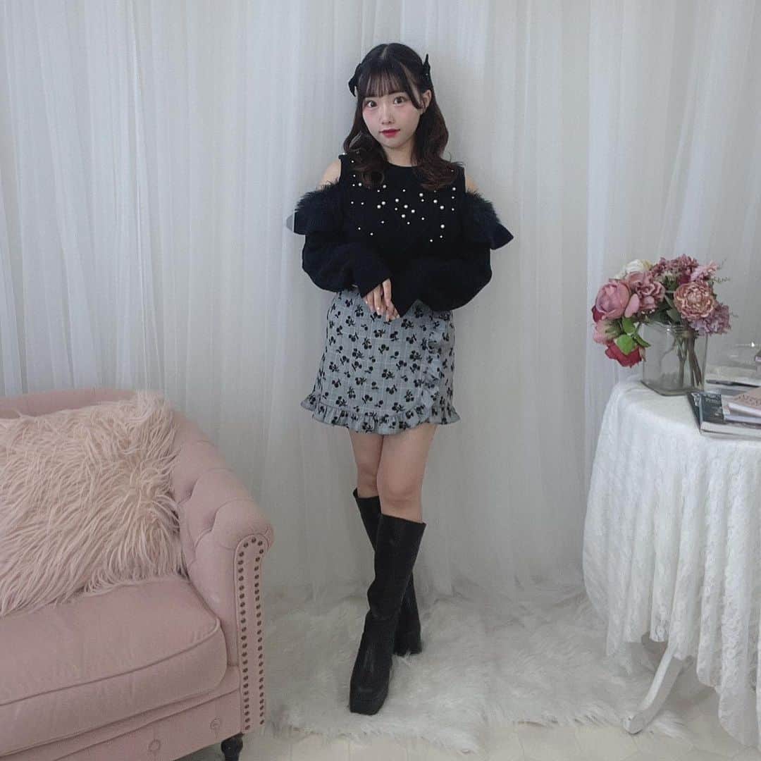 evelynさんのインスタグラム写真 - (evelynInstagram)「winter collection staff coordinate♡ ㅤㅤㅤㅤㅤㅤㅤㅤㅤㅤㅤㅤㅤ #ショルダーカットニット ¥6,900 【OW/PI/IGY/BK】 ㅤㅤㅤㅤㅤㅤㅤㅤㅤㅤㅤㅤㅤ #evelyn #エブリン」10月20日 9時20分 - evelyn.official