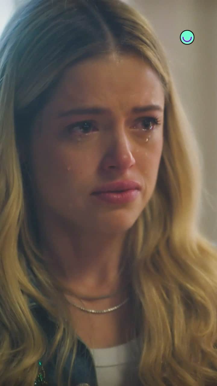 アガサ・モレイラのインスタグラム：「#TERRAEPAIXÃO 📺 “Você enganou todos nós!” 💔 Após descobrir que Danielzinho não é um La Selva, Antônio ficou completamente revoltado com as mentiras de Graça e humilhou a ex-nora. 😢 Parece que a casa caiu mesmo pra ela, né?」