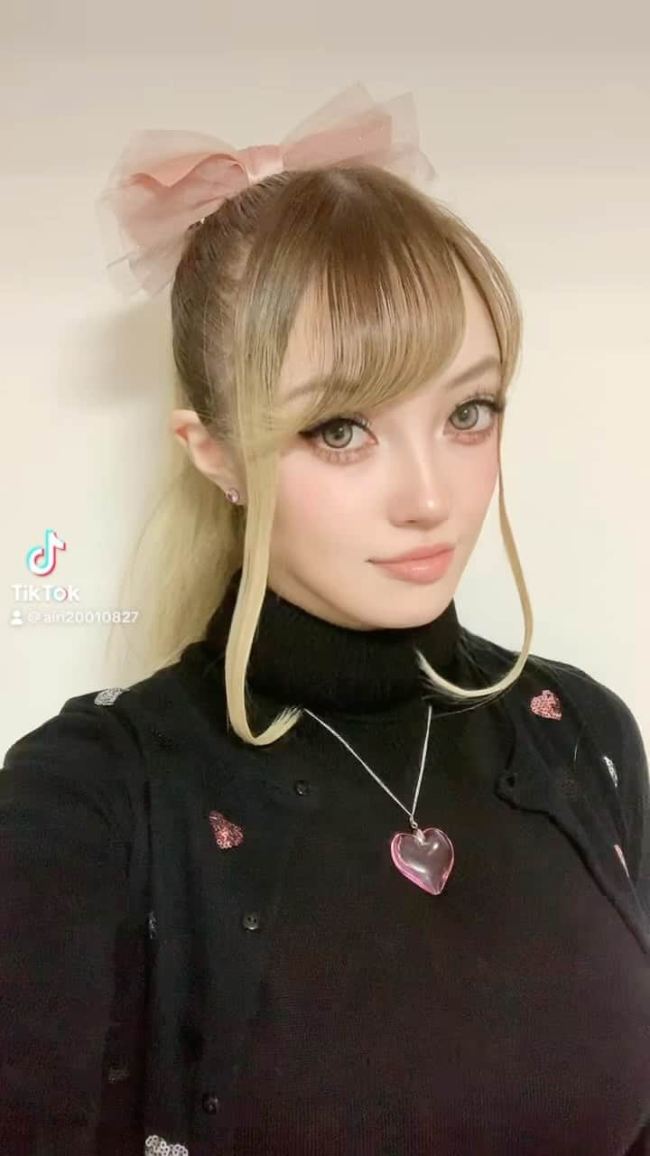 長谷川愛里のインスタグラム：「#tiktok アップしたよ✨ 🖤🫣 今日も素敵な1日になりますように💗  #長谷川愛里」