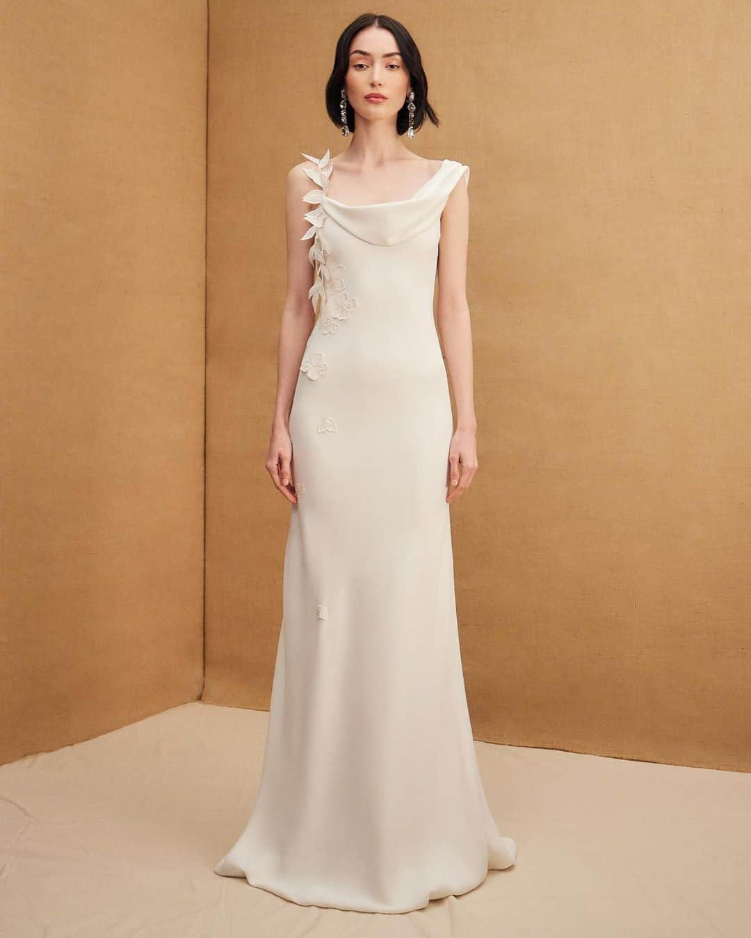 SOYOO BRIDALさんのインスタグラム写真 - (SOYOO BRIDALInstagram)「.  2024 FALL SOYOO BRIDAL  SELECTION #6   @soyoobridal_official x @oscardelarenta 🏷️   Say “I do”_ for the modern bride🌹  #soyoobridal_exclusive🔖   #역시는역시🙌 #최고의브랜드 #소유브라이덜 #오스카드라렌타 #2024fall #justlaunched #justordered✍️ #내년봄에옵니다 💫」10月20日 10時24分 - soyoobridal_official