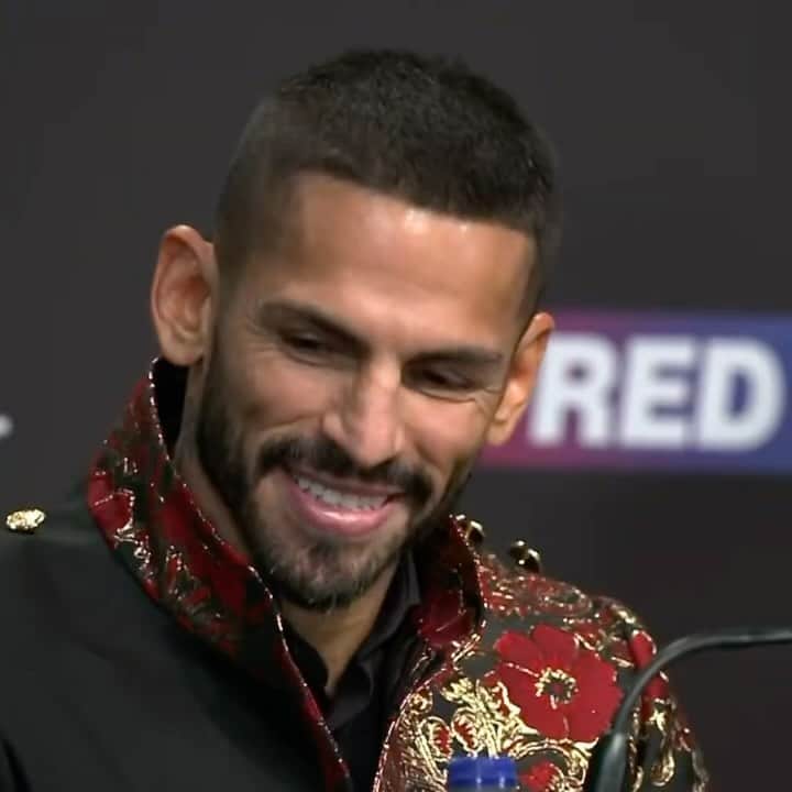 ホルヘ・リナレスのインスタグラム：「When a man meets his mission, he and the mission become one.」