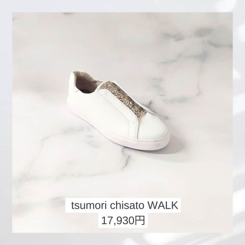 TAKASHIMAYAさんのインスタグラム写真 - (TAKASHIMAYAInstagram)「【大人が履けるきれいめスニーカー】「カジュアルになりすぎず、きれいめのコーディネートにも合わせやすいスニーカーが欲しい！」というリクエストを元に、高島屋婦人靴バイヤーにおすすめ商品をピックアップしてもらいました。  記事詳細はハイライト「コラム」よりご覧ください♪  「お買い物をたのしもう！by高島屋宣伝スタッフ」シリーズ記事はタカシマヤアプリで連載中✨ ぜひ、ほかの記事もご覧ください！  ※価格表は消費税を含む総額にて表示しております。 ※表示の価格は、10月18日現在のものです。  #高島屋#お買い物をたのしもうby高島屋宣伝スタッフ#スニーカー#ツモリチサト#ツモリチサトウォーク#tsumorichisato#tsumorichisatowalk＃白スニーカー#ランバンオンブルー#lanvinenbleu#レースアップスニーカー#厚底スニーカー#コールハーン#colehaan#スリッポン#スリッポンスニーカー#革スニーカー#レザースニーカー#マッキントッシュロンドン#mackintoshlondon＃グリッタースニーカー#スニーカー#大人スニーカー#黒スニーカー#淡色スニーカー#スニーカー女子#きれいめスニーカー#ママスニーカー#レディーススニーカー」10月20日 11時04分 - takashimaya_event