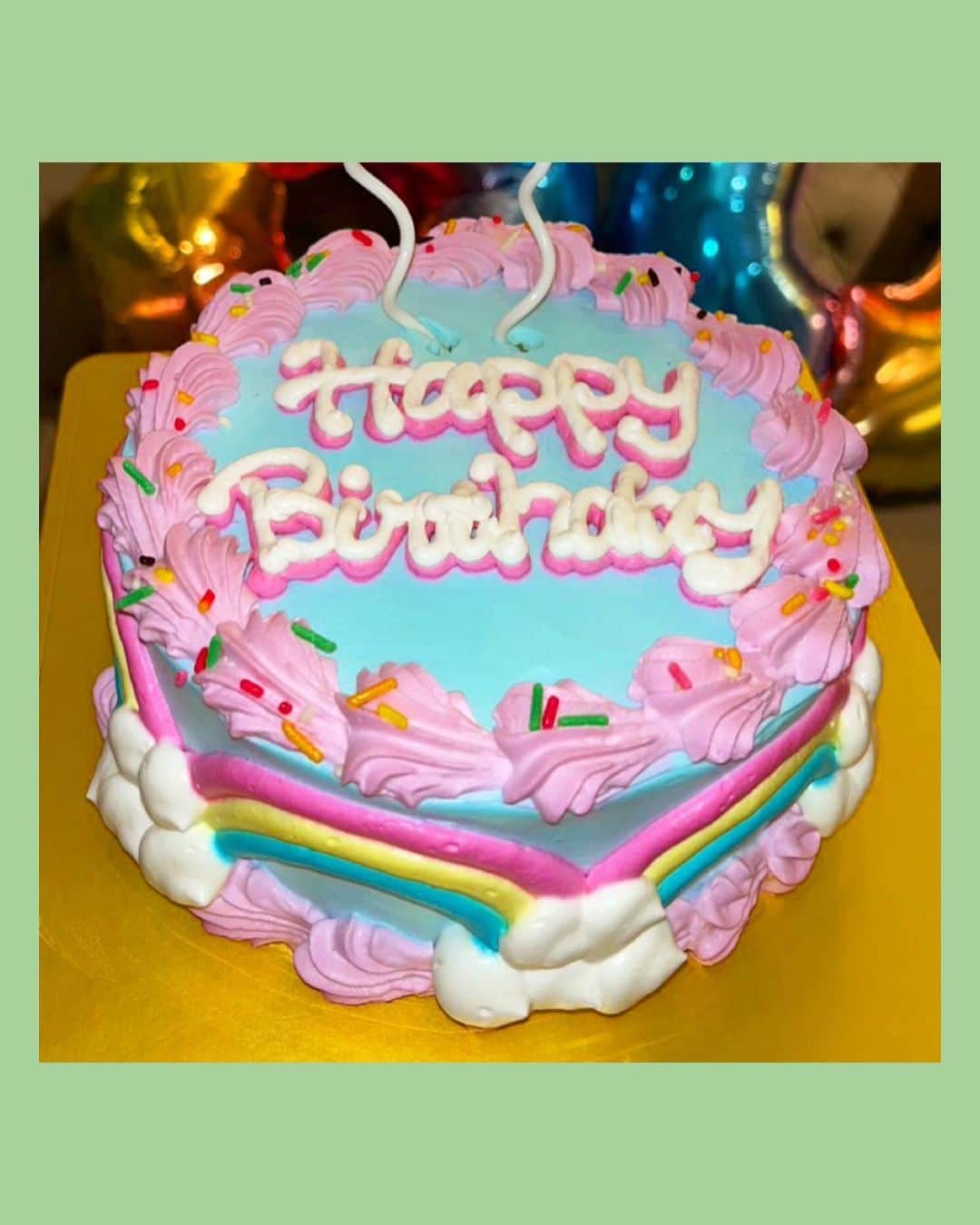 桜花りなのインスタグラム：「【🎂】 私の大好きな毒可愛いケーキ☠️💘 バリ可愛いすぎるやろ…/// 作った人も考えた人も天才すぎる🙋‍♀️ ・ ・  #ケーキ  #誕生日ケーキ  #ホールケーキ  #誕生日  #誕生日会  #cake  #birthdayparty」