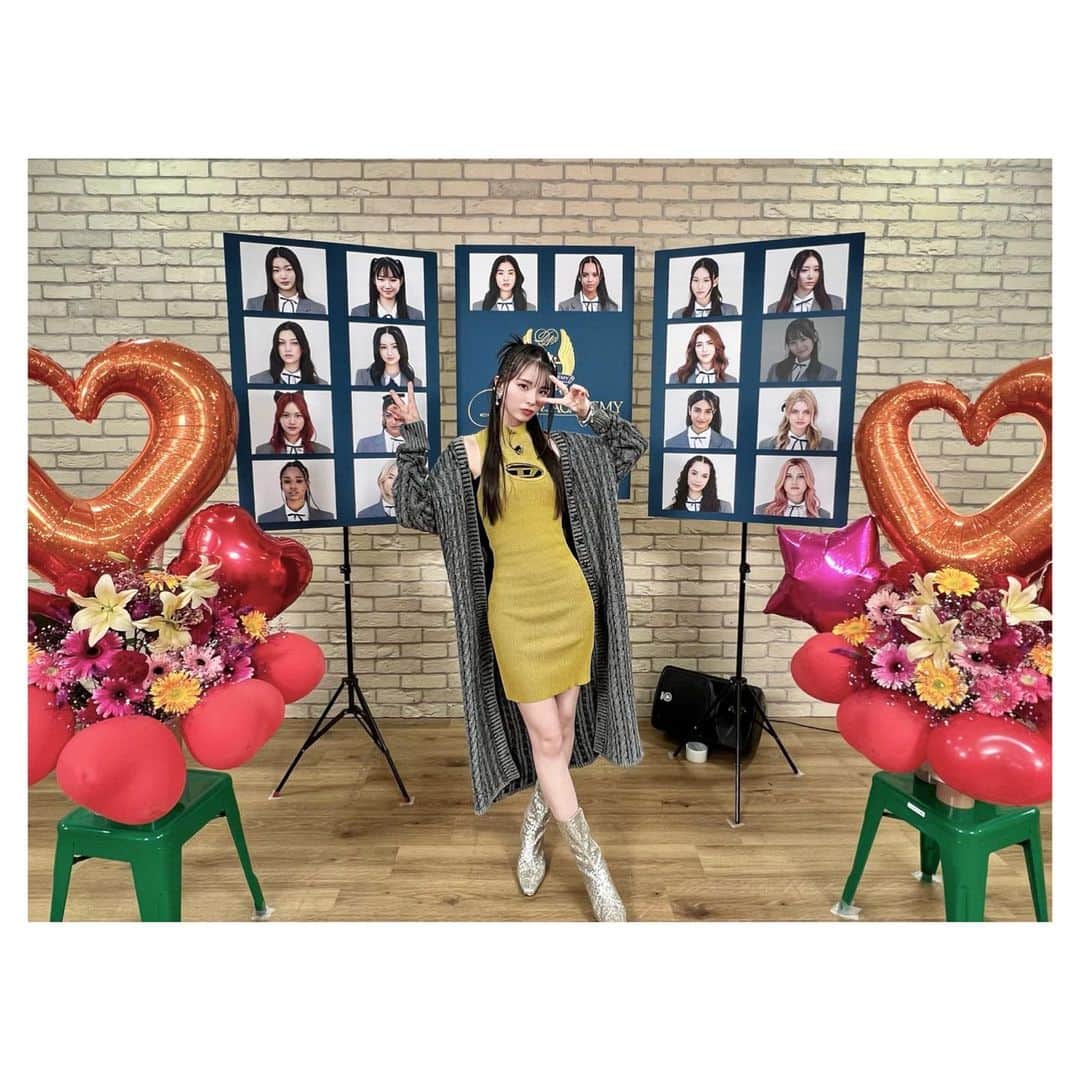 のインスタグラム：「． ． #dreamacademy   本日10/20  22:00  ABEMA放送の 『丸山礼&川口ゆりな解説!HYBEオーディション ミッション2 丸わかりSP』 ひき続き出演致します‼︎ ． ぜひご覧ください！ ． ． 本日の素敵なお衣装👗  One piece, Cardigan @diesel  Ear cuff @joomilim  Hair pins,Blacelets, Rings @mikshimai_official  Boots @labelleetude_official  ． ．」