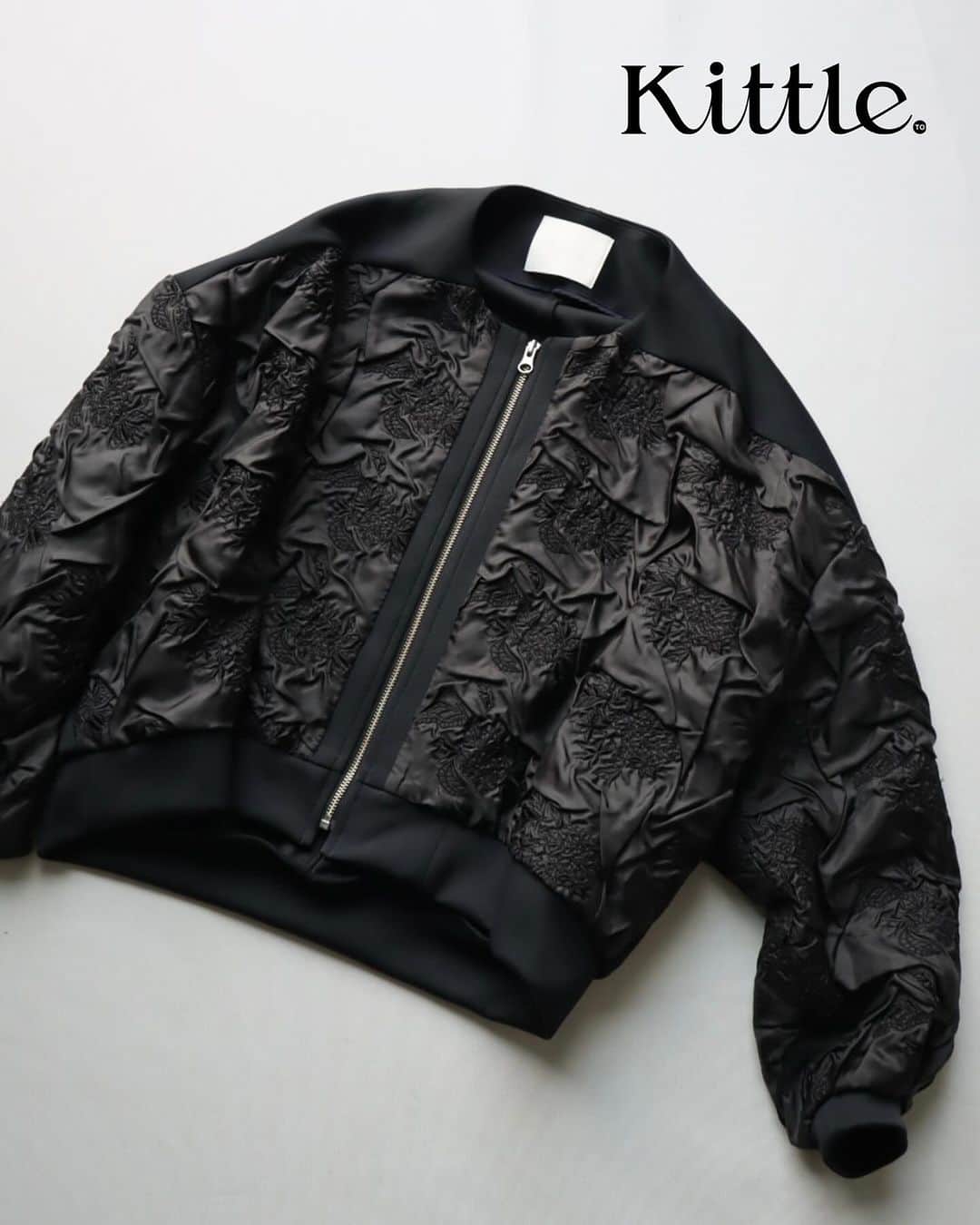 のインスタグラム：「Kittle.original ⁡ Embroidery series ⁡ 【LINE友達追加でオンラインストア限定のお得なクーポンもらえます】 https://lin.ee/Cc44uMv ⁡ #kittle #kittleto ⁡ 【𝗈𝗇𝗅𝗂𝗇𝖾 𝗌𝗍𝗈𝗋𝖾】 𝗁𝗍𝗍𝗉𝗌://𝗄𝗂𝗍𝗍𝗅𝖾𝗍𝗈.𝖼𝗈𝗆 𝖭𝖾𝗐 𝖺𝗋𝗋𝗂𝗏𝖺𝗅𝗌 →𝖤𝗏𝖾𝗋𝗒 𝖥𝗋𝗂𝖽𝖺𝗒 𝖯𝖬𝟩」