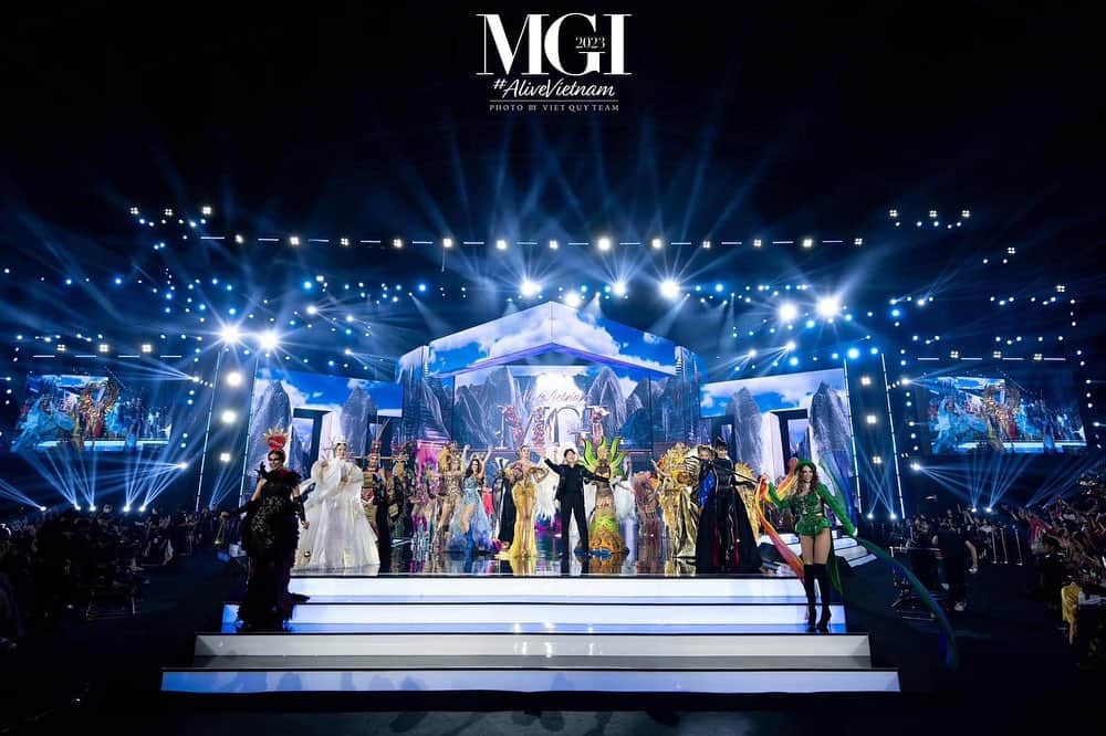 ミス・グランド・ジャパンのインスタグラム：「This is the greatest and most spectacular 𝗡𝗮𝘁𝗶𝗼𝗻𝗮𝗹 𝗖𝗼𝘀𝘁𝘂𝗺𝗲 Competition! ☝🏼✨  Thank you to everyone who watched and see you in the next round.  #MGI2023 #AliveVietnam  #SenVangEntertainment #Staynex  #CollagenElasten #Aratawellness .  #MGI #GrandExperiences #MissGrandInternational #MissGrandInternational2023  #WeAreGRANDthe1andOnly #missgrandjapan #ミスグランドジャパン #ミスグランドインターナショナル #ナショナルコスチューム」