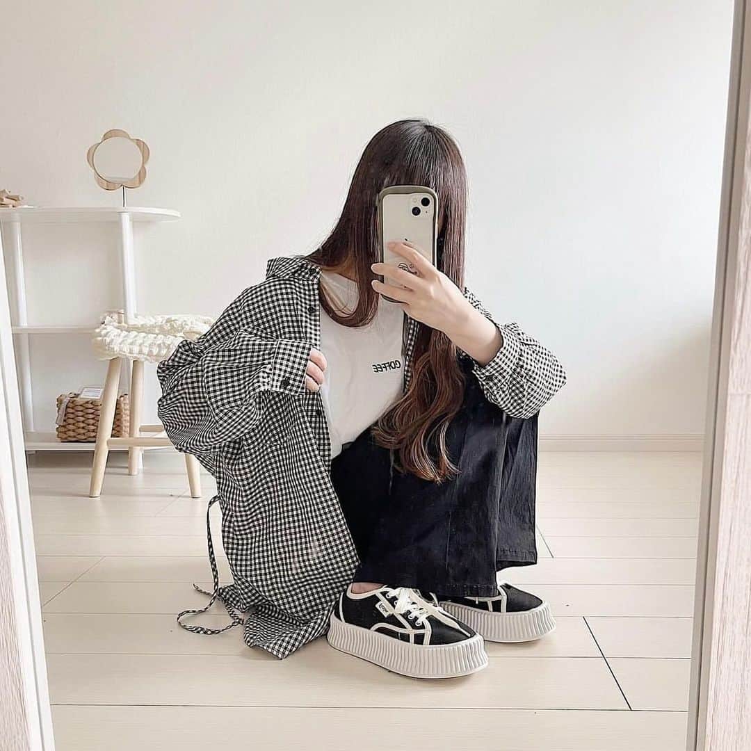 ゆっきのインスタグラム：「なんだこれ新しい機能ふえとる！  チェックシャツは？」