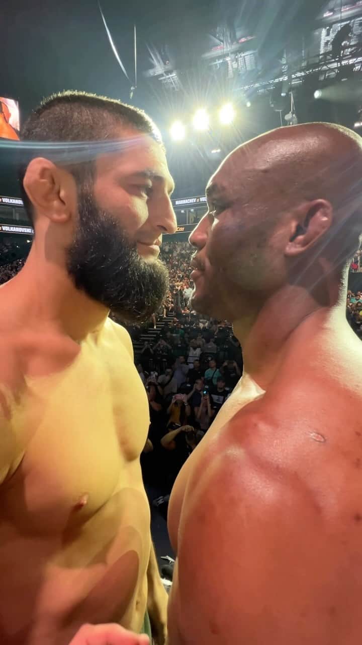UFCのインスタグラム：「USMAN vs CHIMAEV! #UFC294 is LIVE TOMORROW on ESPN+ PPV! #InAbuDhabi @visitabudhabi @abudhabievents」