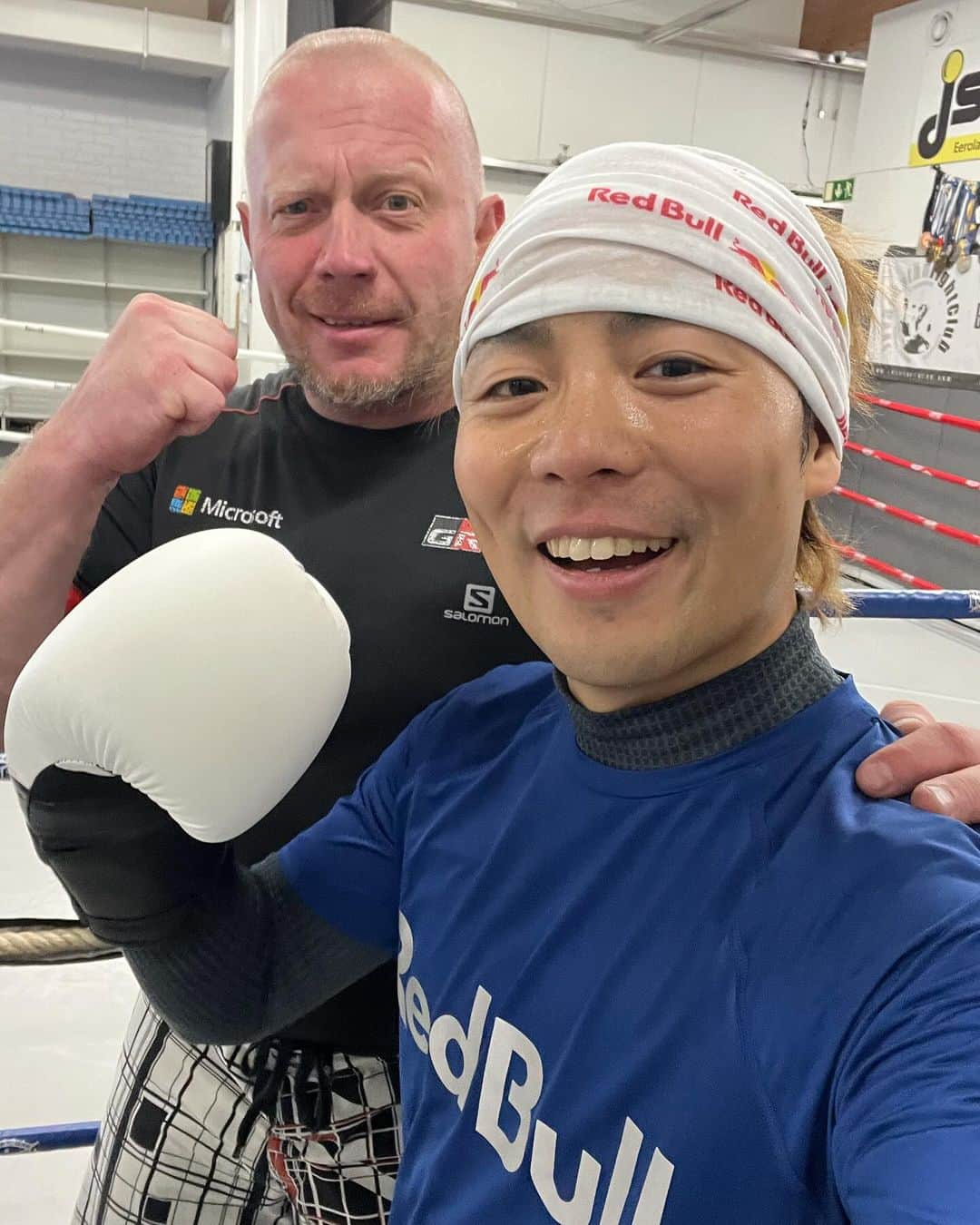 勝田貴元のインスタグラム：「Boxing session with Tank 🥊😎 Kiitos pomo! 💯 #TK18」