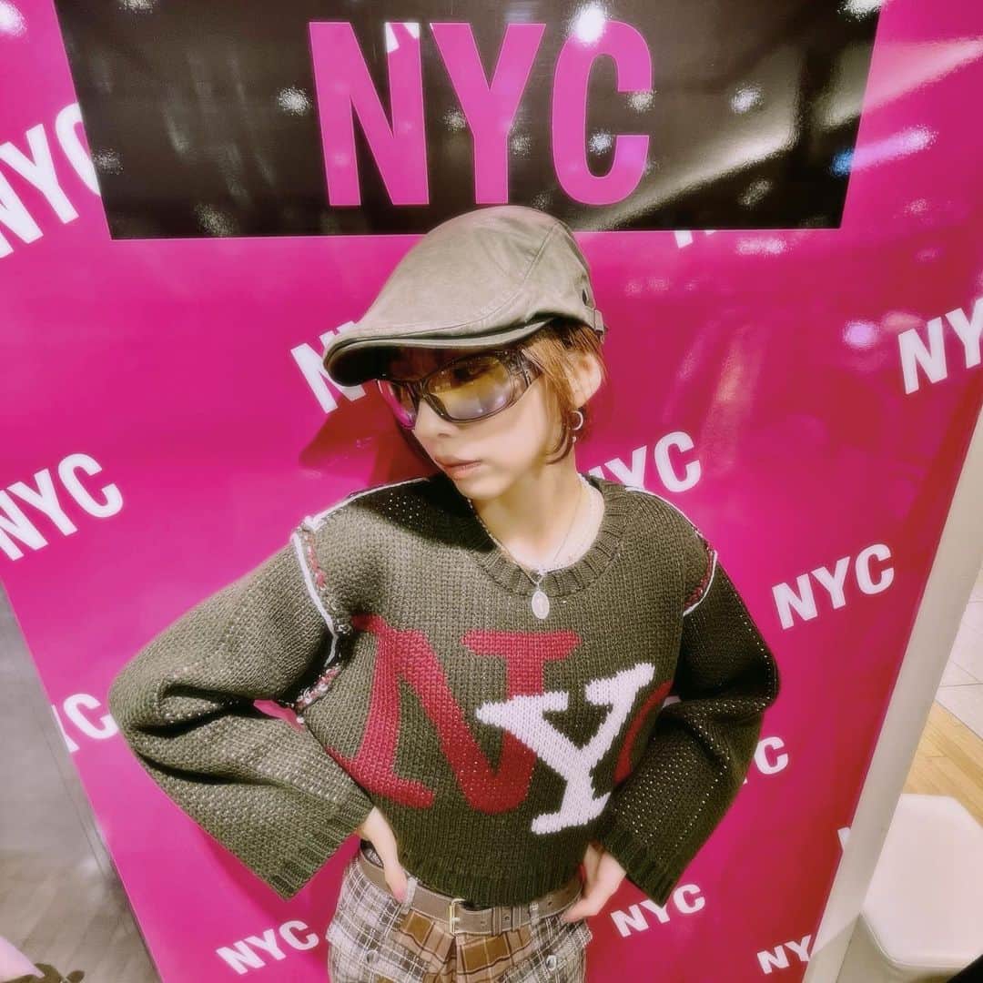 Kahonnaのインスタグラム：「． ❤︎ @annasuinyc ❤︎  - ANNASUI NYC -  阪急うめだ本店3F  10/24までPOPUP開催してるよ🩷☀︎  全部可愛すぎて。。。本当に可愛かった❤︎ 是非立ち寄ってみてください🙇🏼‍♀️☀︎  #ANNASUINYC#ANNASUI」