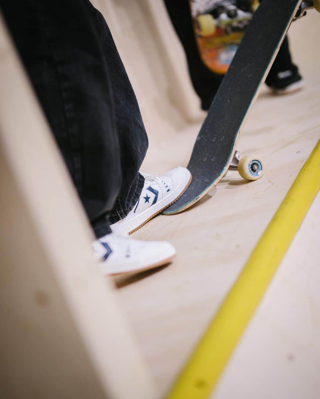 converseさんのインスタグラム写真 - (converseInstagram)「SKATEBOARD, an exhibit by Converse x @DesignMuseum London is now open 🛹  Check out 100 skateboards charting the evolution of board design since the 1950's, plus a mini-ramp that's ready to skate. (Swipe to see a few @Converse_CONS riders test it out 👉)   Come hang through June 2.  Exhibit curator: Jonathan Olivares」10月20日 23時06分 - converse