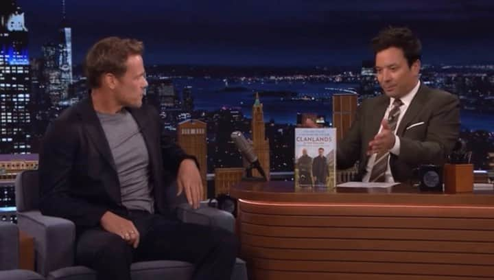 サム・ヒューアンのインスタグラム：「Loved talking @fallontonight about my trip to New Zealand and the new Clanlands book!  Kilts, Kiwis and an adventure down-under 😉  What an incredible country and “drafty” experience…🇳🇿🏔️🚁  (Available for preorder) @radarbooks @mobius_books」