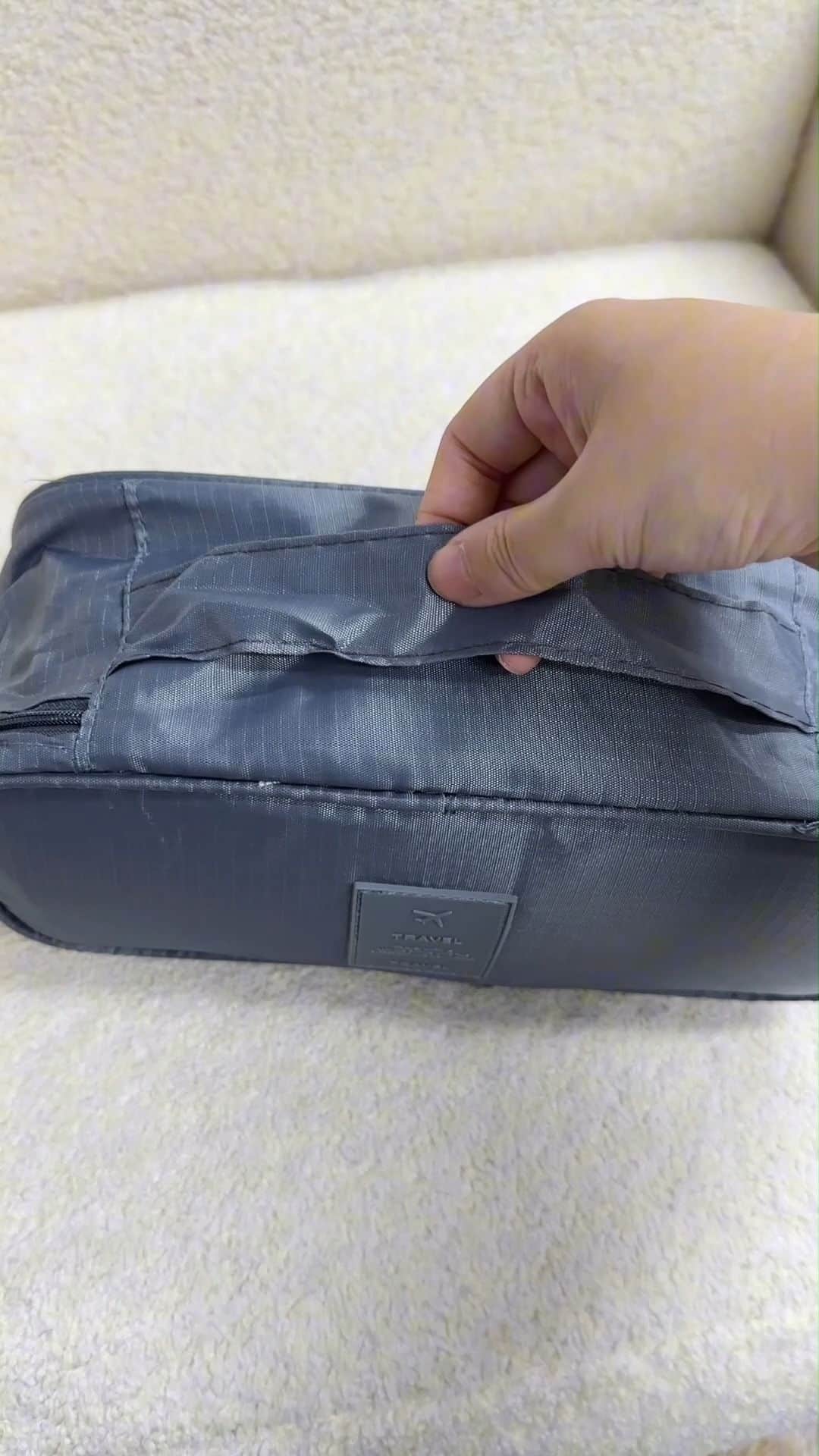 SHEINのインスタグラム：「Travel smarter, not lighter! Our bag organizers maximize luggage space so that you can pack ALL the gorg getaway fits 🧳✈️💫  🔎 12381887  #SHEIN #SHEINforAll #SHEINstyle #fashion #chic #saveinstyle」