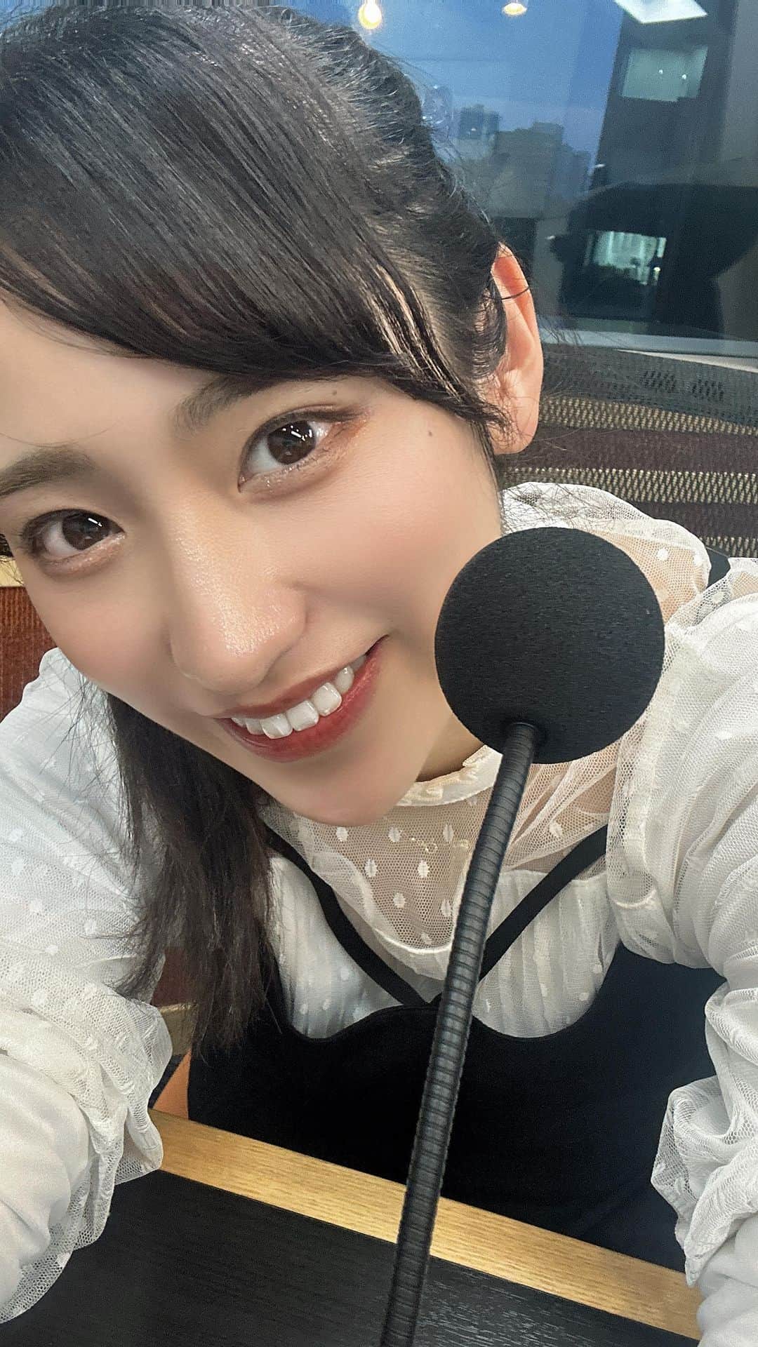 のインスタグラム：「本日もあっと･フライデー！聴いてくれてありがとうございました！！！ ぜひ、 #アトフラ をつけて感想呟いてください😊 ゆめ読みにいくよーーーっ！！！！ 詳細はURLから飛べます🍀*゜ 毎週金曜日14-16:55まで生放送でお送りします(*^^*)  そして、10月28日ハロウィンイベント！！！！ 残りわずーーーーかチケットあります！！ 絶対絶対後悔させない、2部とも面白い内容たっぷりです！！！♥️ ぜひ会いに来てください✨  #東京ドーム #都市対抗  #都市対抗野球  #売り子  #ビール売り子 #野球女子  #プロ野球 #高校野球」