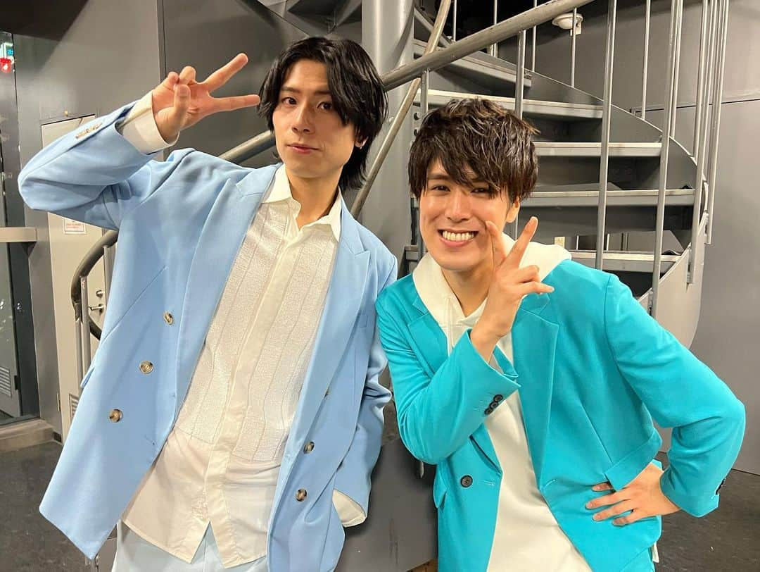 BOYS AND MENさんのインスタグラム写真 - (BOYS AND MENInstagram)「本日‼️ #BMTHEATER にて 平松賢人× 吉原雅斗 ツーマンライブ  それぞれソロ新曲の音源初解禁💥  平松賢人 新曲【ア・ヤ・シ・イ・ネ】  吉原雅斗 初のソロ曲【モノローグ】  そしてOPENRECにてアーカイブ配信中なのでぜひご覧ください💛💚  この後24:00~同時配信リリースもお楽しみに🎤✨  #BOYSANDMEN #ボイメン #平松賢人 #アヤシイネ #吉原雅斗 #モノローグ #ゆとり世代」10月20日 23時42分 - boysandmen_official