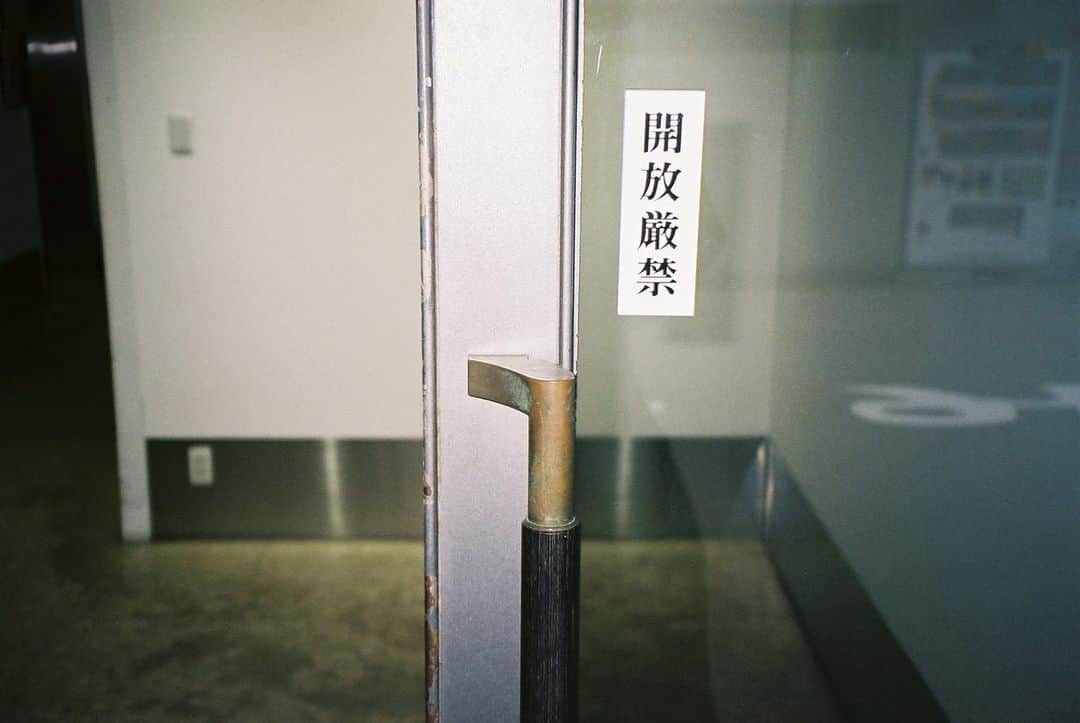 麻絵さんのインスタグラム写真 - (麻絵Instagram)「だいぶ前の。  #麻絵カメラ #フィルムカメラ」10月20日 15時05分 - asaesan