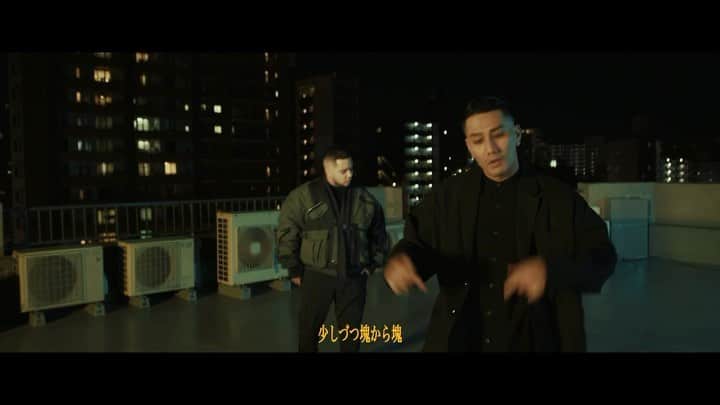 AKLOのインスタグラム：「Una nueva colaboración con mi hermano Santa RM de México🔥🤝🇲🇽🇯🇵 Si hablas español este es tu chance para decirme algo en español👂」