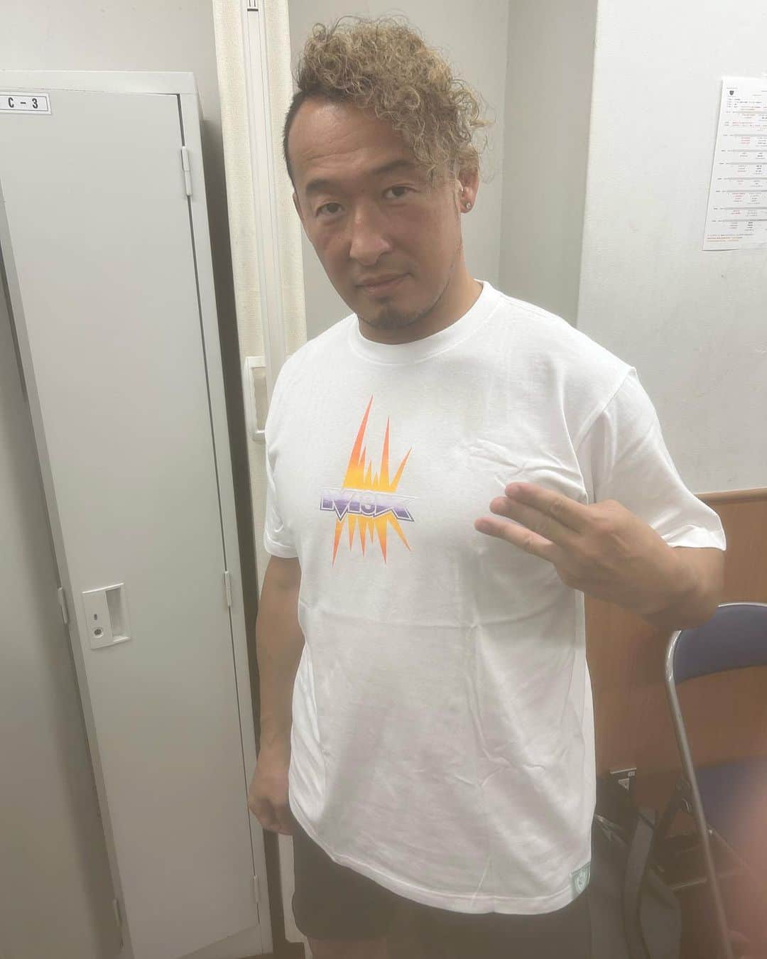 望月成晃のインスタグラム：「#速報  丸藤さんがM3K入りしました  #ジュニアから着てくださいと言われたらしい」