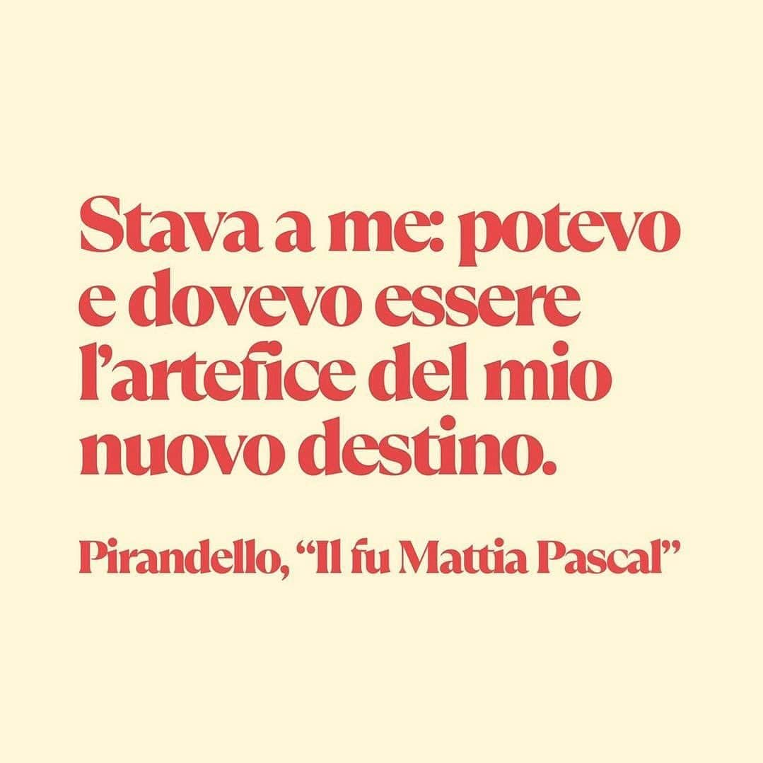 ジャスティン・マッテラのインスタグラム：「💪🏻  եꛖꤕ ե౹ⰿꤕ ౹⳽ ᥒ꤀ⱎ  #REPOST @libreriaholden   Luigi Pirandello, “Il fu Mattia Pascal”  📖 📚 #libro #book #quotes #frasi #citazioni #citazionilibri #citazionedelgiorno #parole #librisulibri #leggere #leggiamo #librichepassione #quoteoftheday #booklover #bookquotes #bookish #bookworm #leggeresempre #lettura #letteratura #libri #aforismi #frasedelgiorno #romanzo #racconti #pirandello #libertà #destino #felicità」