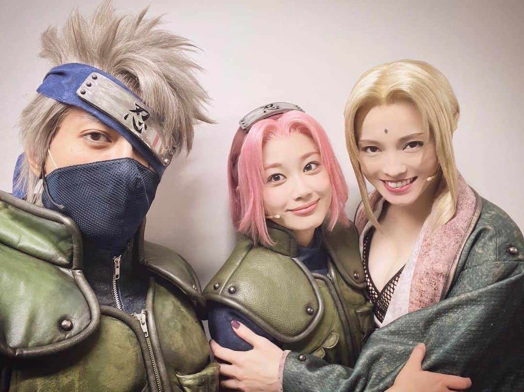 大湖せしるのインスタグラム：「⁡ ⁡ ⁡ ライブ・スペクタクル 「NARUTO-ナルト-」 〜忍の生きる道〜 ⁡ ⁡ 神戸公演３日目 計９公演 終演 ⁡ ご来場 ありがとうございました ⁡ ⁡ カカシ サクラ ⁡ 明日も ⁡ 宜しくな ⁡ ⁡ #舞台NARUTO #カカシ #サクラ #綱手」