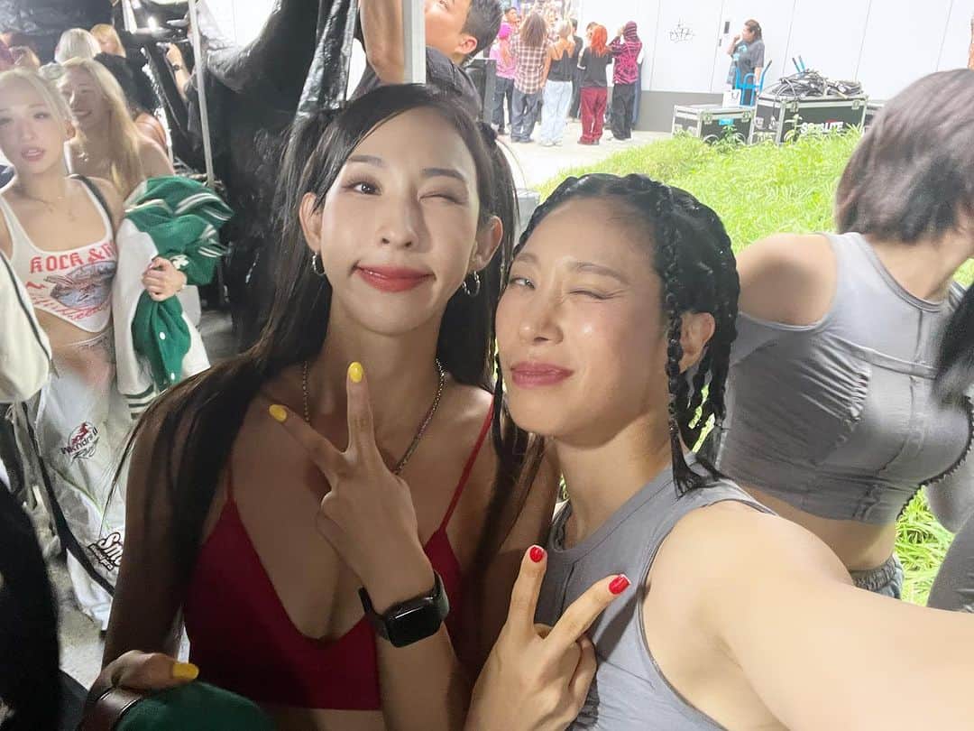 リア・キムのインスタグラム：「짜잔!!😜✌🏼」