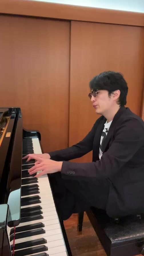 清塚信也のインスタグラム：「なまはげ #piano #YAMAHA #秋田」