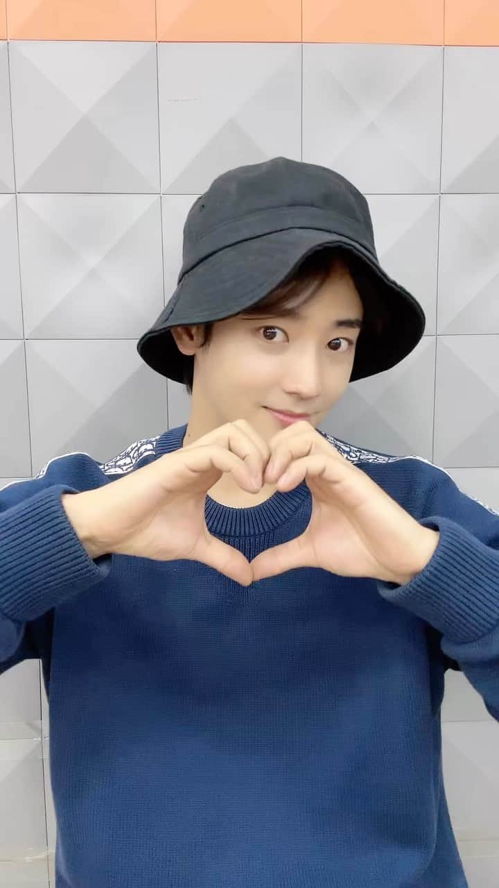 セヨンのインスタグラム：「#더쇼신라하다 #korean」
