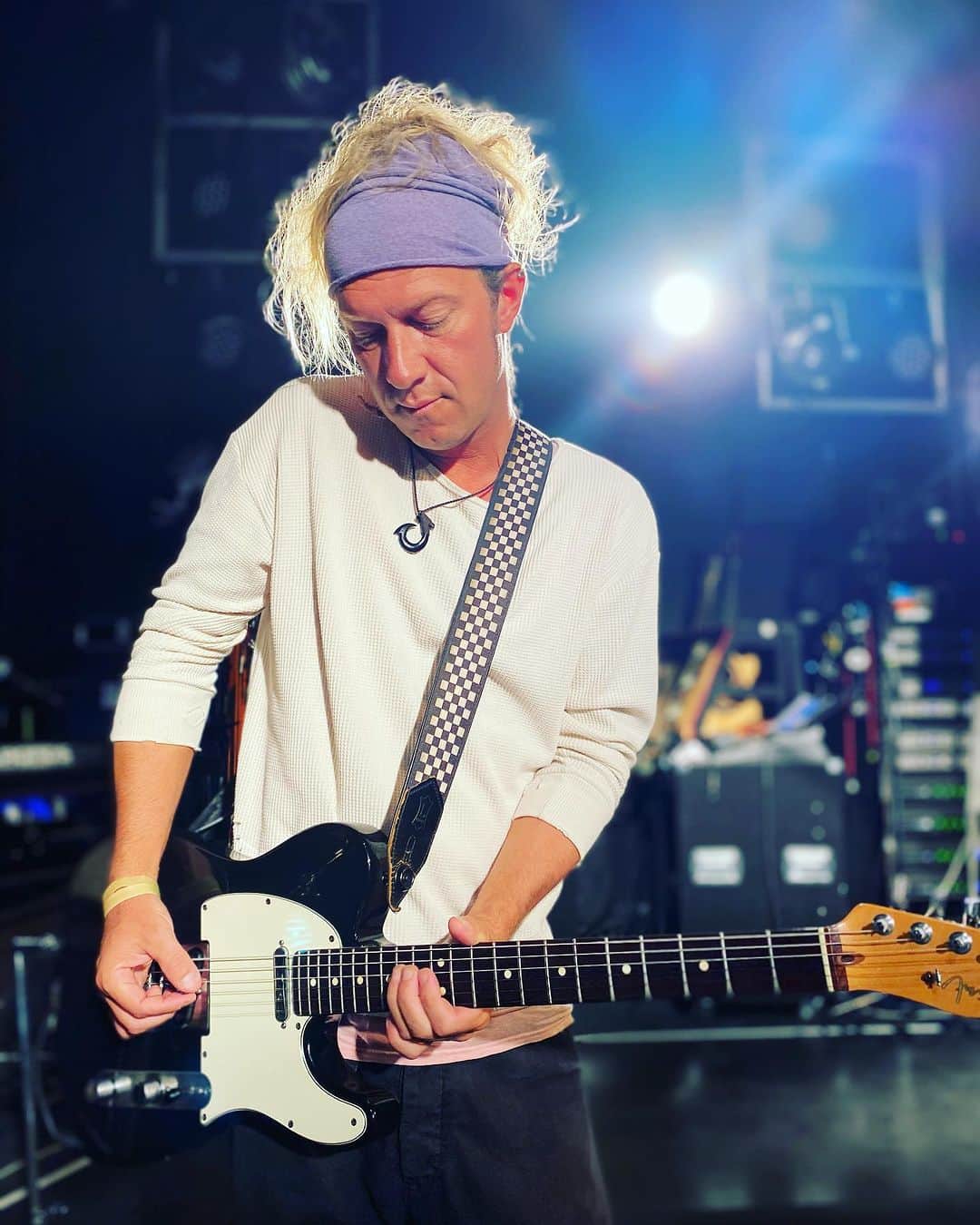のインスタグラム：「ㅤㅤㅤㅤㅤㅤㅤㅤㅤㅤㅤㅤㅤ FCライブ福岡公演 絶賛リハーサル中🎸 ㅤㅤㅤㅤㅤㅤㅤㅤㅤㅤㅤㅤㅤ ハナキンですもの、盛り上がりましょう🕺 (ハナキンが死語なのか誰か教えてください) ㅤㅤㅤㅤㅤㅤㅤㅤㅤㅤㅤㅤㅤㅤㅤㅤㅤㅤㅤㅤㅤㅤㅤㅤㅤㅤㅤㅤㅤㅤㅤㅤㅤㅤㅤㅤㅤㅤㅤ #monkeymajik」