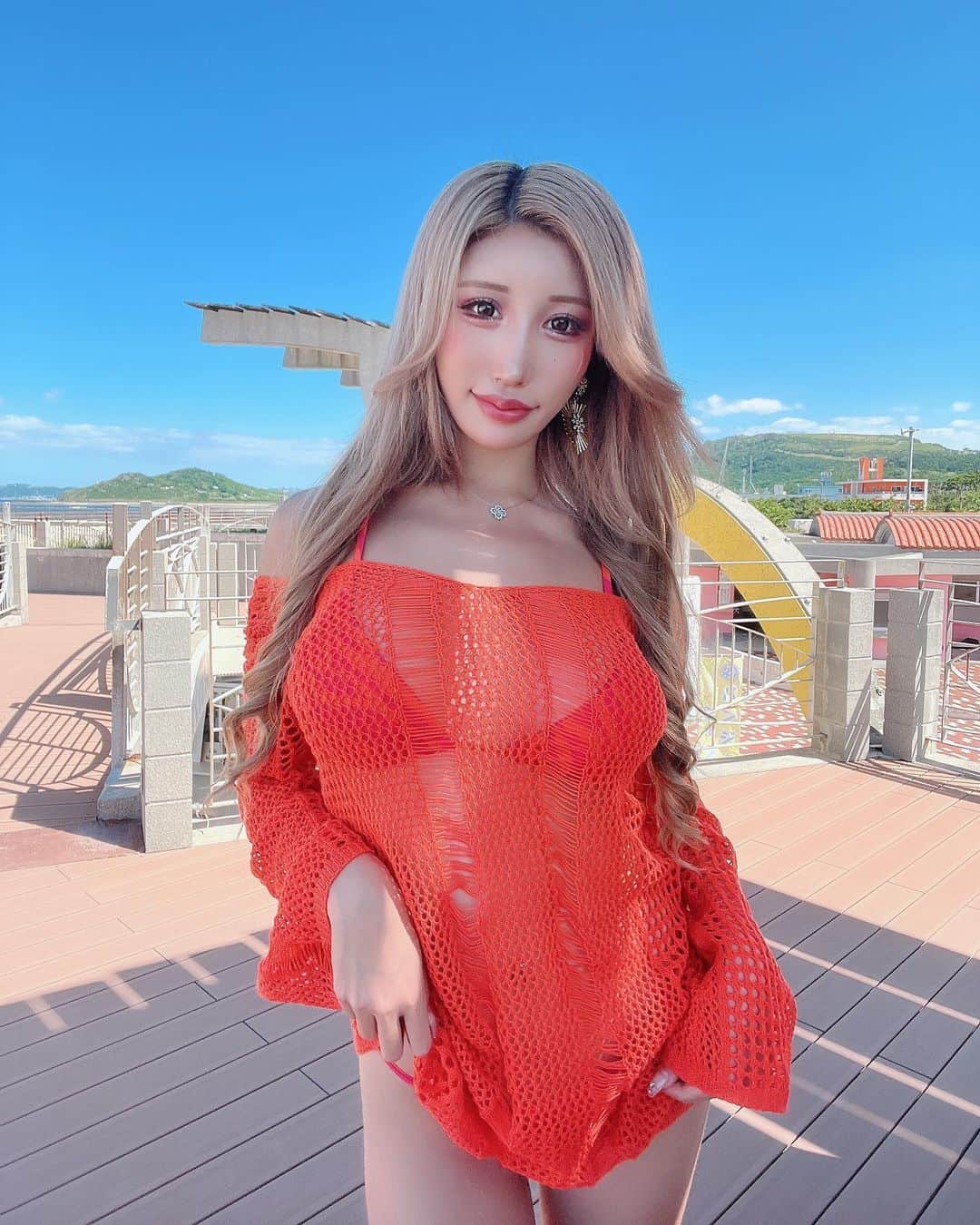 のインスタグラム：「脱ぐ5秒前」