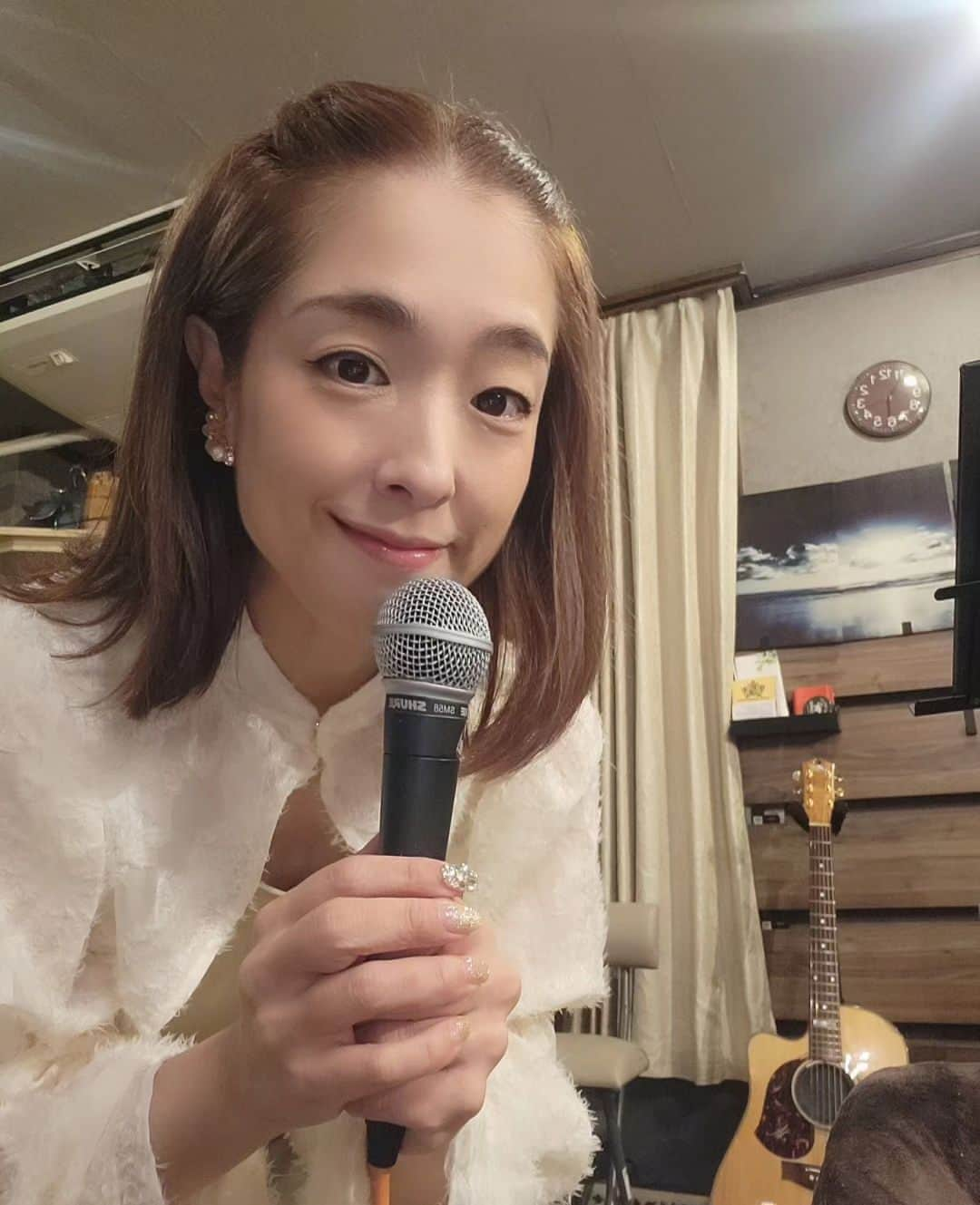 芽夢ちさとさんのインスタグラム写真 - (芽夢ちさとInstagram)「今日の本番～🎤  ポップスばかりは本当に緊張しますね〰️〰️😅💦  何とか頑張ろ〰️〰️〰️〰️💪✨  #ライブ #本番 #不安 #頑張ろ～ #太田プロダクション #奈良市観光大使 #芽夢ちさと」10月20日 17時49分 - memuchisato