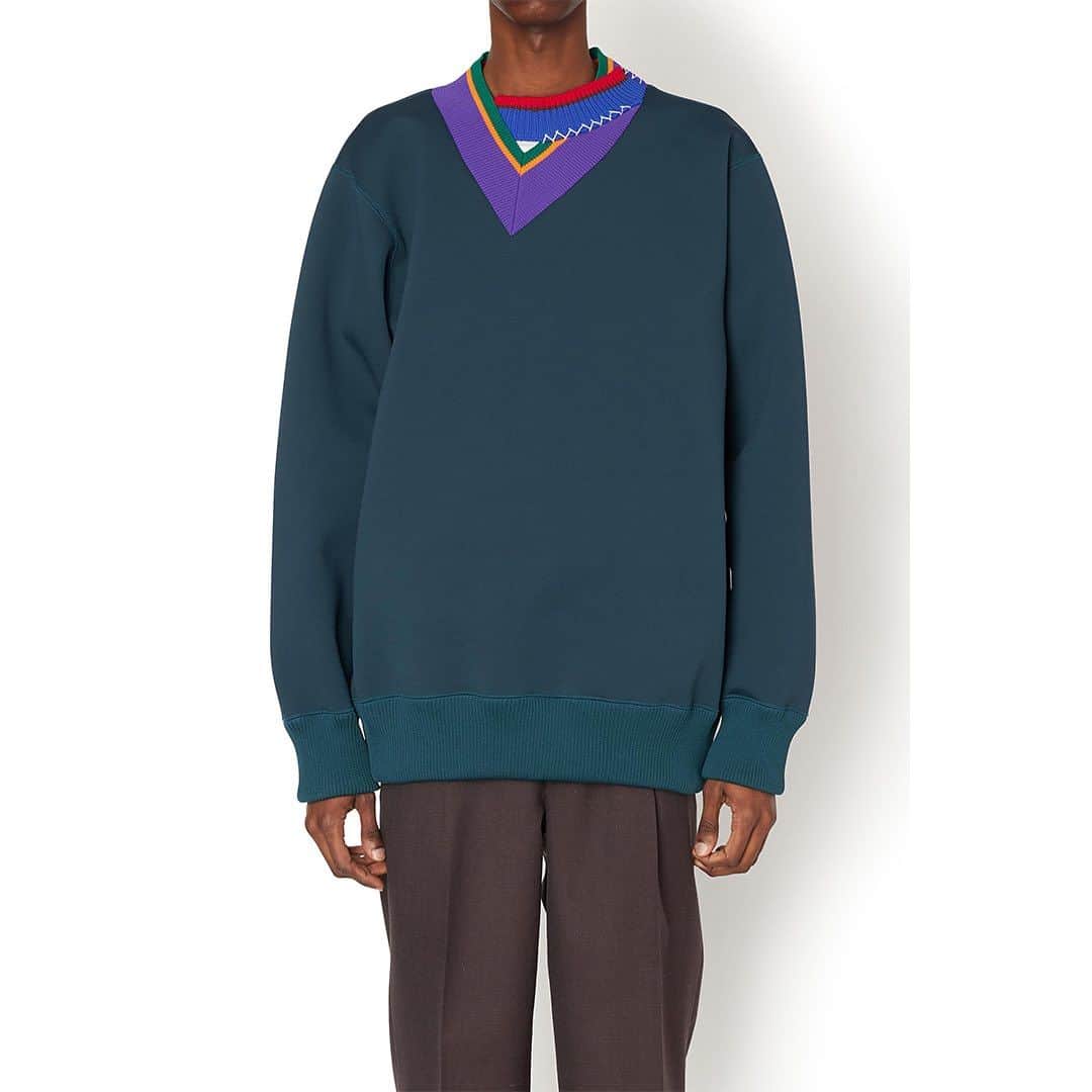 kolorさんのインスタグラム写真 - (kolorInstagram)「⁣  ⁣ kolor AW2023 Men's Collection⁣ Layered Neck Pullover⁣ ⁣  ⁣ #kolor #kolorofficial #KLRFW23 #AW23」10月20日 18時01分 - kolorofficial