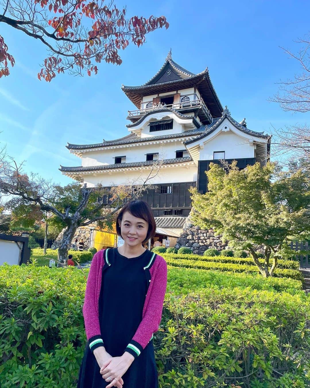 中島静佳のインスタグラム：「国宝の犬山城　6時間ドライブは長かったですが、愛知で両親に久しぶりに会えて嬉しかったです。滋賀と東京からそれぞれ向かいました。 #犬山城 #ドライブ#愛知観光」