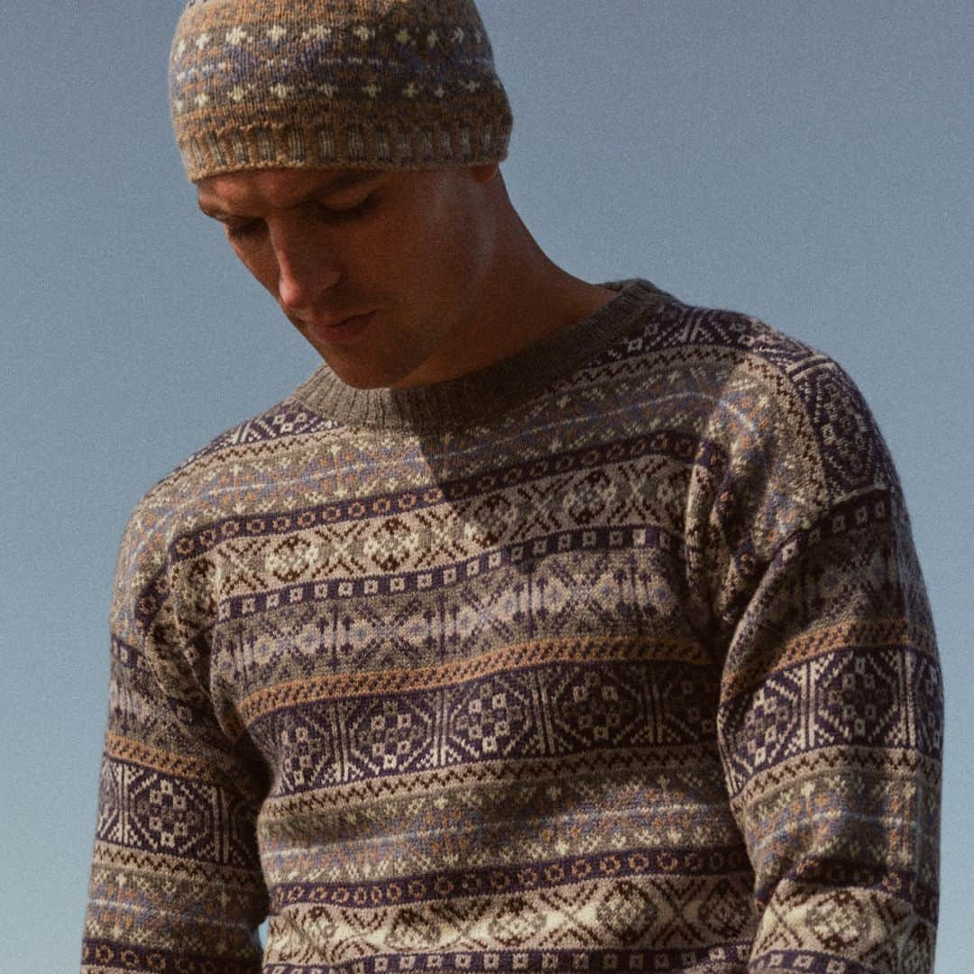 Johnstonsさんのインスタグラム写真 - (JohnstonsInstagram)「We collaborated with Maureen White, a traditional Fairisle knitter based in Longhope, Orkney, as part of our Kindred Spirits series. Proceeds from a very Limited Edition collection of Maureen’s handknitted sweaters, headbands and hats will go to the RNLI Longhope Lifeboat Station, a volunteer lifeboat service providing a 24-hour, all-weather rescue operation for the local area. Read Maureen’s story and discover more about the Longhope Lifeboat through the link in our bio.⁣ ⁣ ⁣ ⁣ ⁣ ⁣ ⁣ ⁣ ⁣ #JohnstonsOfElgin #Orkney #OrkneyKnitwear #OrkneyIslands #CashmereSweater #LambswoolSweater #HandKnitted #HandmadeSweater #Headband #HandmadeHeadband #HandmadeHeadbands #HandmadeHat」10月20日 18時28分 - johnstonsofelgin