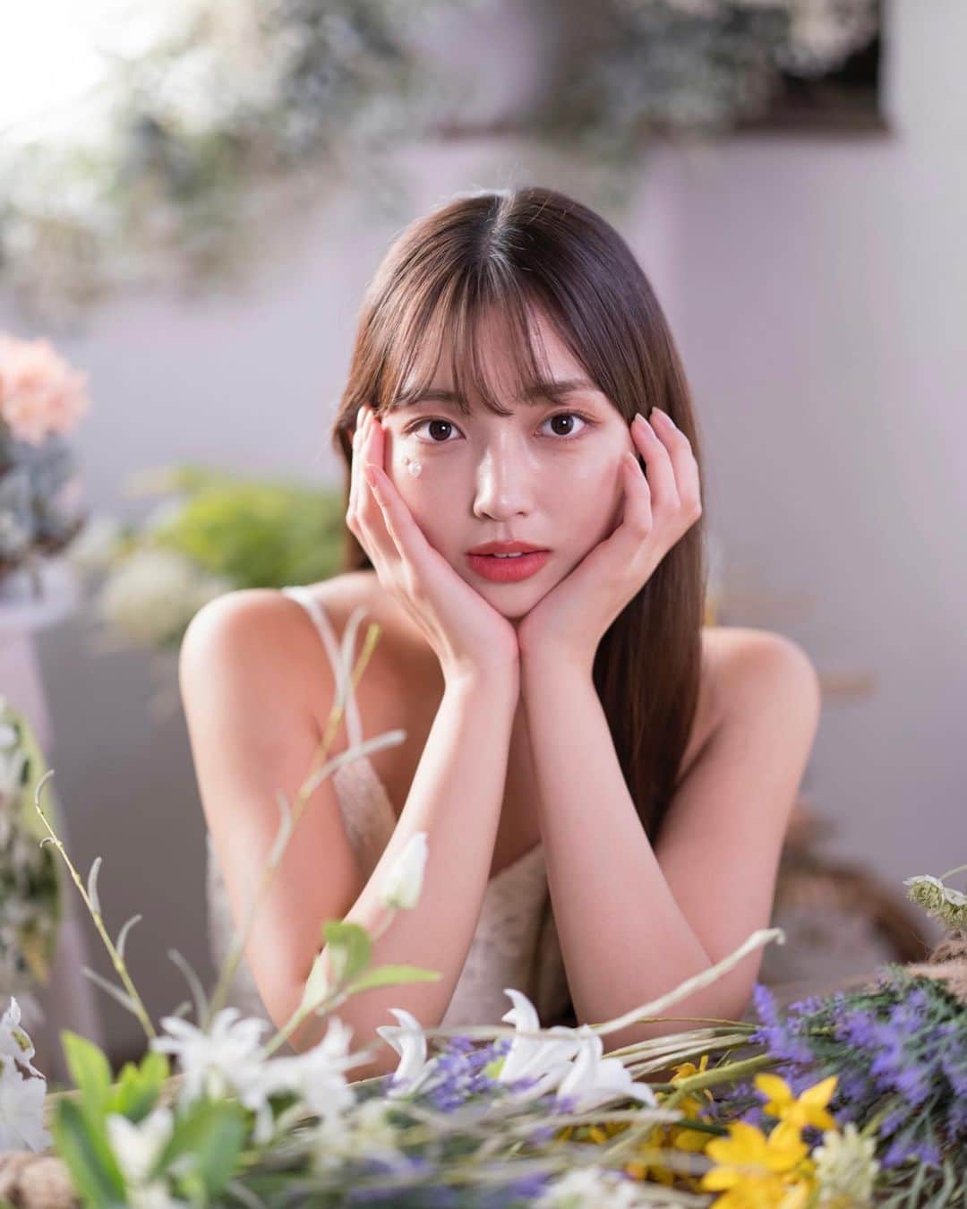 水春（ukka）のインスタグラム：「素敵な写真を撮っていただきました💐」