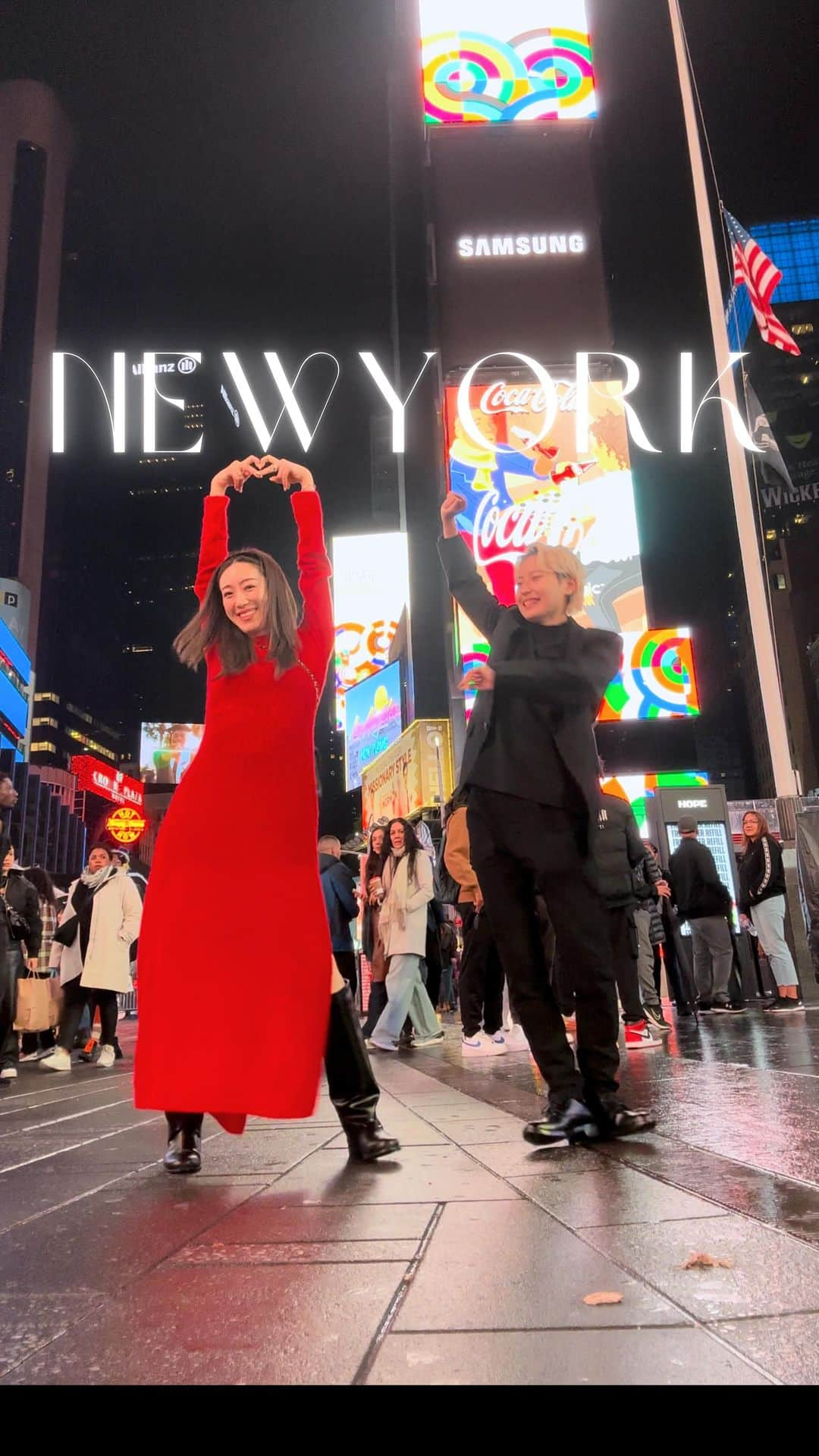 Ruuのインスタグラム：「LOVE NYC♥️  いついってもNYはこの歌流れてる🗽🇺🇸♥️🤣」