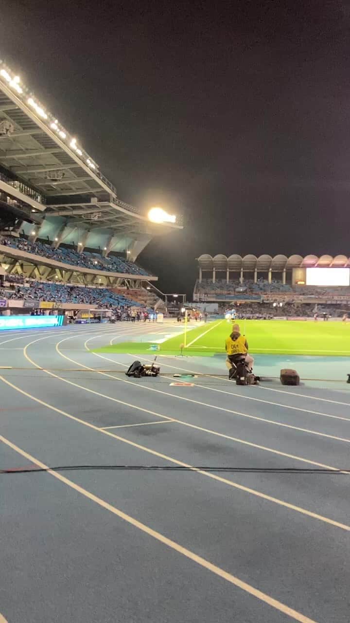 のインスタグラム：「ウォーミングアップシーンをお届けしました。  川崎戦、応援よろしくお願いします⚽️  #アビスパ福岡」