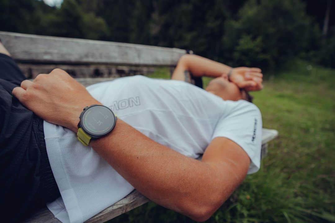 のインスタグラム：「Suunto Race comes with HRV tracking. But what is it exactly?⁣ ⁣ HRV is a powerful tool to optimize your performance. It is a widely acknowledged measurement to help you track progress. ⁣ ⁣ By measuring heart rate variability (HRV), you can assess your recovery state and compare your latest values to long-term HRV stats and analyze if your recovery is being compromised. It is super useful to help find balance between training and recovery.⁣ ⁣ 🔺Get your Suunto Race watch now!⁣ ⁣ #SuuntoRace #Suunto #AdventureStartsHere」