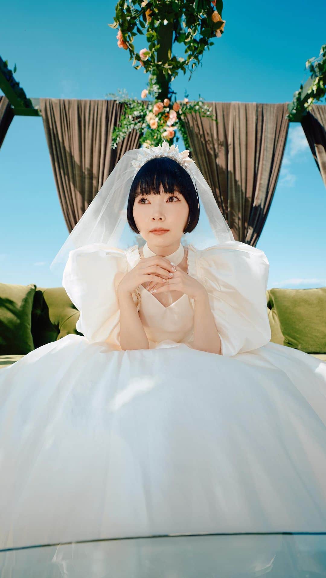 あさぎーにょのインスタグラム：「総まとめです🕊️🕊️🕊️🕊️ 泣いて笑って叫んで驚いた宝物の日🤍🕊️  Total wedding produce：オートクチュールデザイン @hautecouturedesign_ Hairmake：佐竹静香 @satake_shi  Cookie：KUNIKA @_kunika_  OP movie direction：白武ときお @tokiocom  OP movie animation：可哀想に❗️ Ceremony dress：YUKINORI MORINAGA (1＋1)@1.plus1 @yukinorimorinaga  Rabbit dress：相澤樹 @mikitiaizawa  Finale dress：hana @hanahana87  Head peace：nori @37nori  Head peace：岩津由依 @yui_iwatsu  Bouquet：てん． @naoten10  Paper design：To Design @to_design_  Piano：佐野仁美 Direction Kumiko Takaki(ONPHA) @kumikotakaki34 Photography Shota Ashino @srg_ashino Movie Yuumi Nagao @youmintroll  #結婚式#結婚#ウエディング#ウェディングドレス#ウエディングドレス#プレ花嫁#wedding#weddingdress」