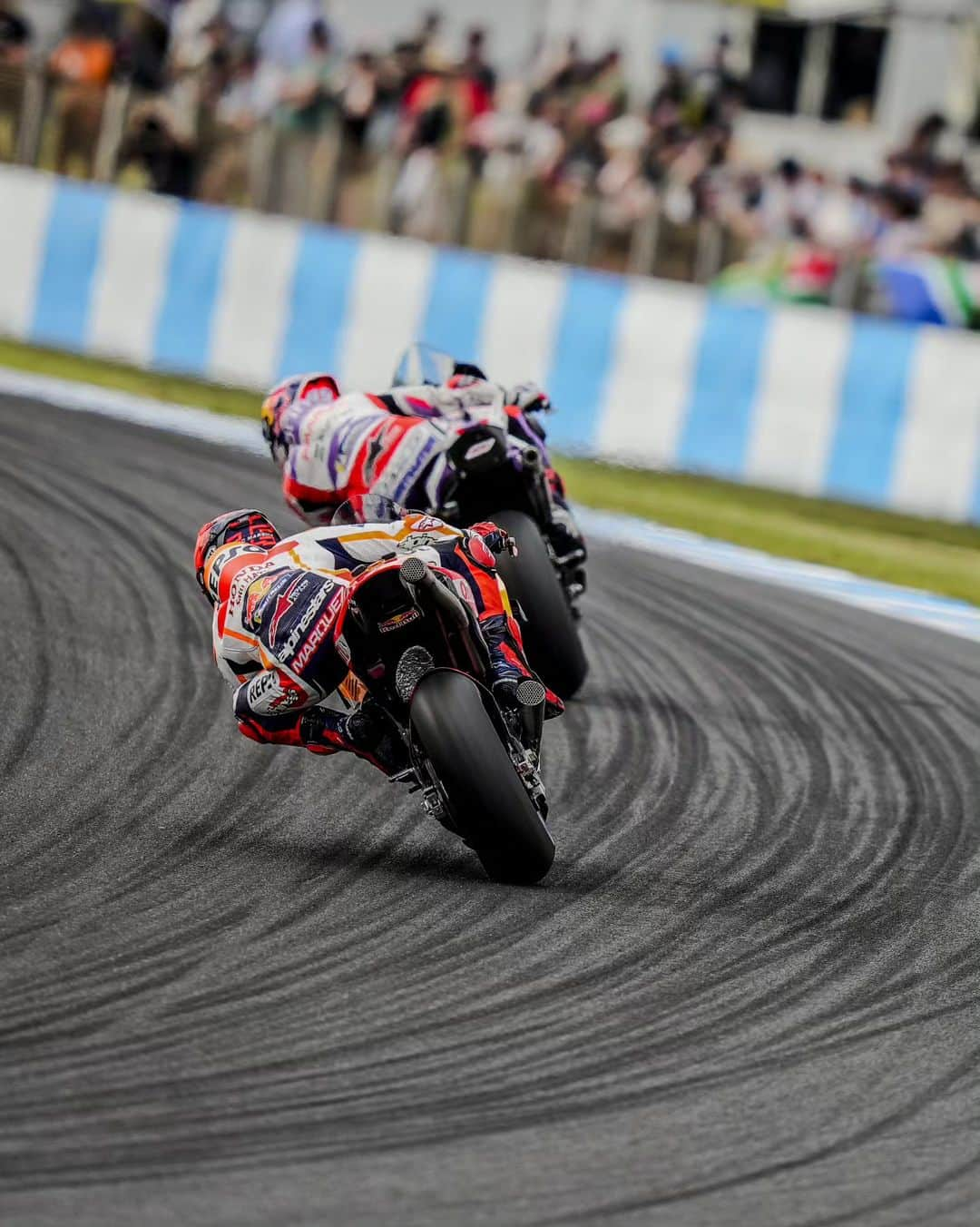 マルク・マルケスさんのインスタグラム写真 - (マルク・マルケスInstagram)「Cambio de planes! Mañana carrera larga... 👀  Change of plans! Tomorrow long race!! 💪🏼  #MM93 #AustralianGP #MotoGP」10月20日 19時10分 - marcmarquez93