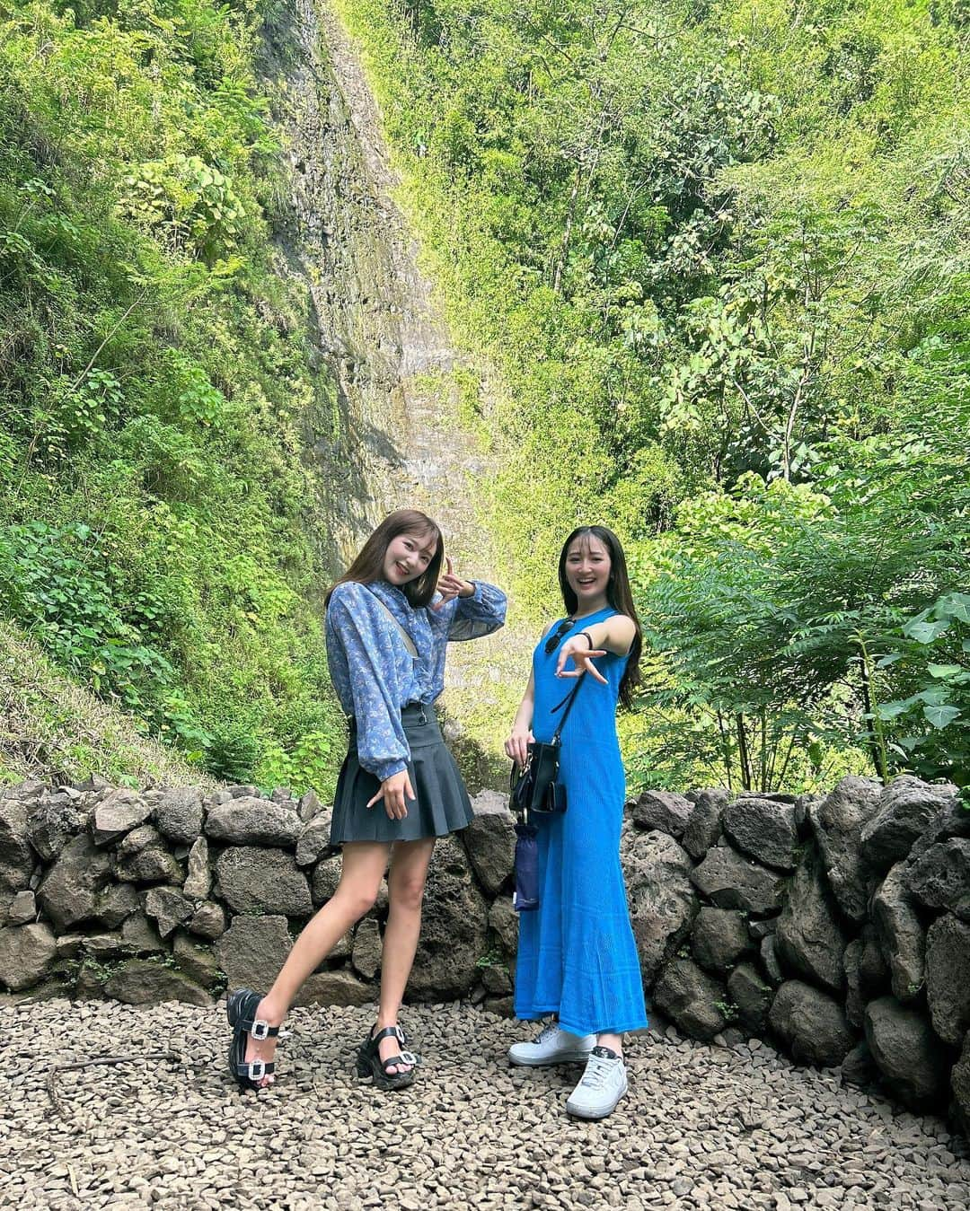 ミクさんのインスタグラム写真 - (ミクInstagram)「#manoa #manoafalls  滝〜♪ スニーカー忘れてしまったけど なんとか転けずに登った〜☆ 気持ちよかった👼 . 　#ハワイ旅行」10月20日 19時16分 - mikudapoooo