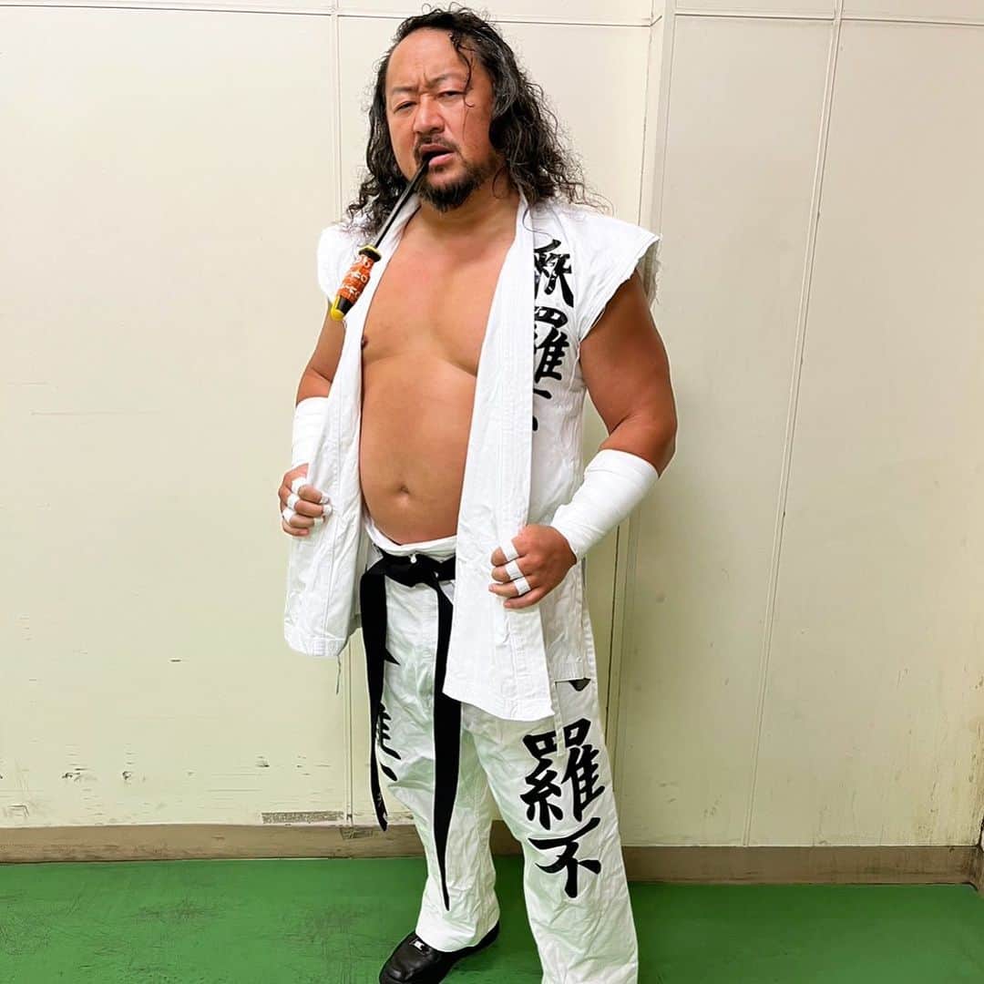 吉田隆司のインスタグラム：「他花師💐 #dragongate #prowrestling #ドラゴンゲート #プロレス #釈羅不 #他花師 #工場プロレス #香川」