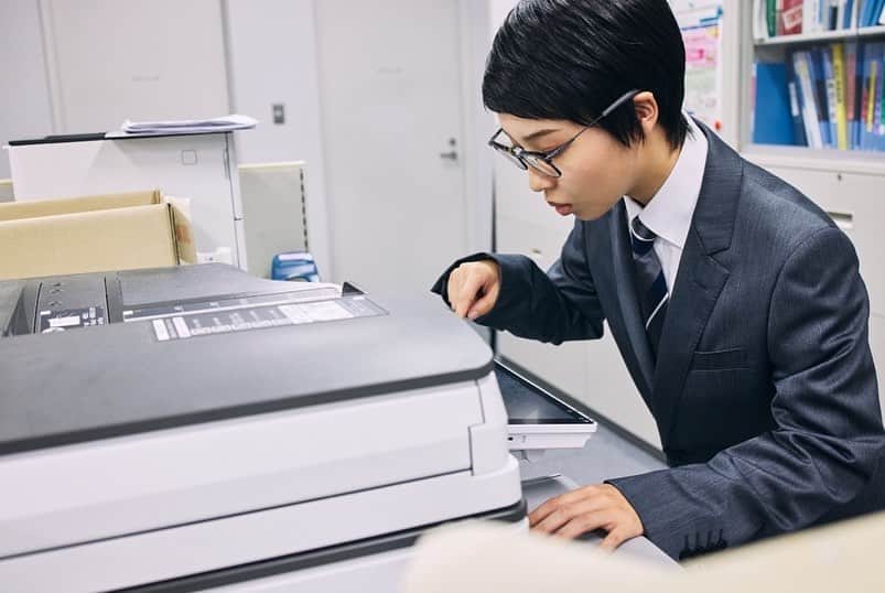 RINさんのインスタグラム写真 - (RINInstagram)「Office workers 👤👥👥👥👔👓 #TokyoCalling」10月20日 19時21分 - rin_leaders