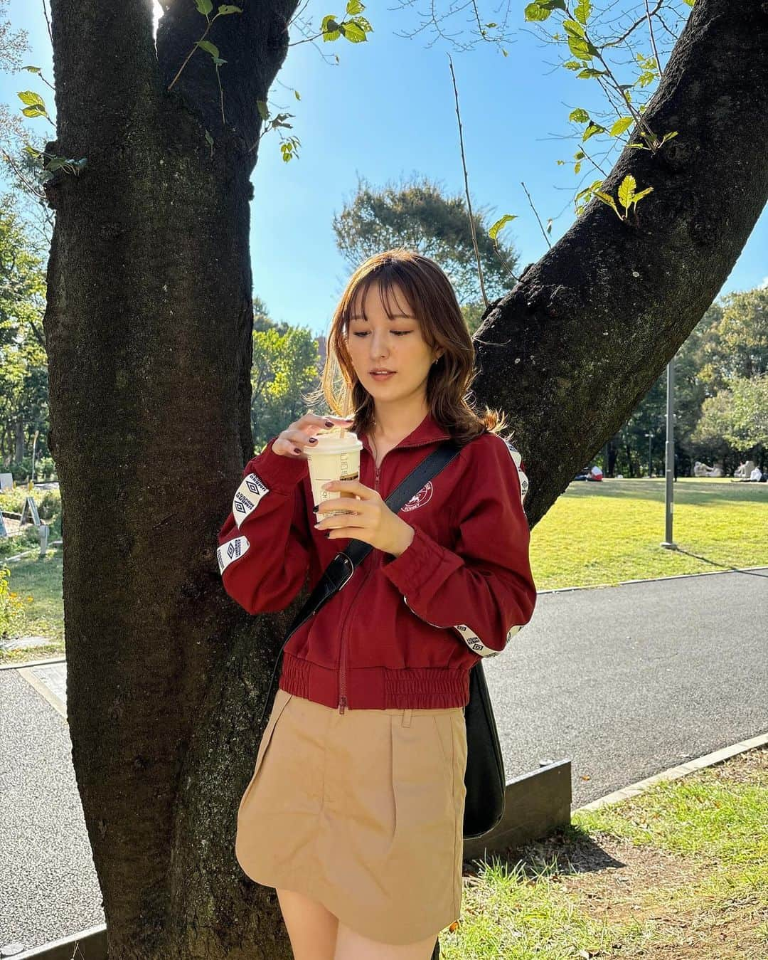 市野莉子さんのインスタグラム写真 - (市野莉子Instagram)「날씨가 좋다~~  👚 @moussyofficial @umbrojp 🧳 @xgirljp  りかと公園行ったよ☺︎  #오오티디#ファッション#秋服#followme#today#me」10月20日 19時23分 - riko_ichino