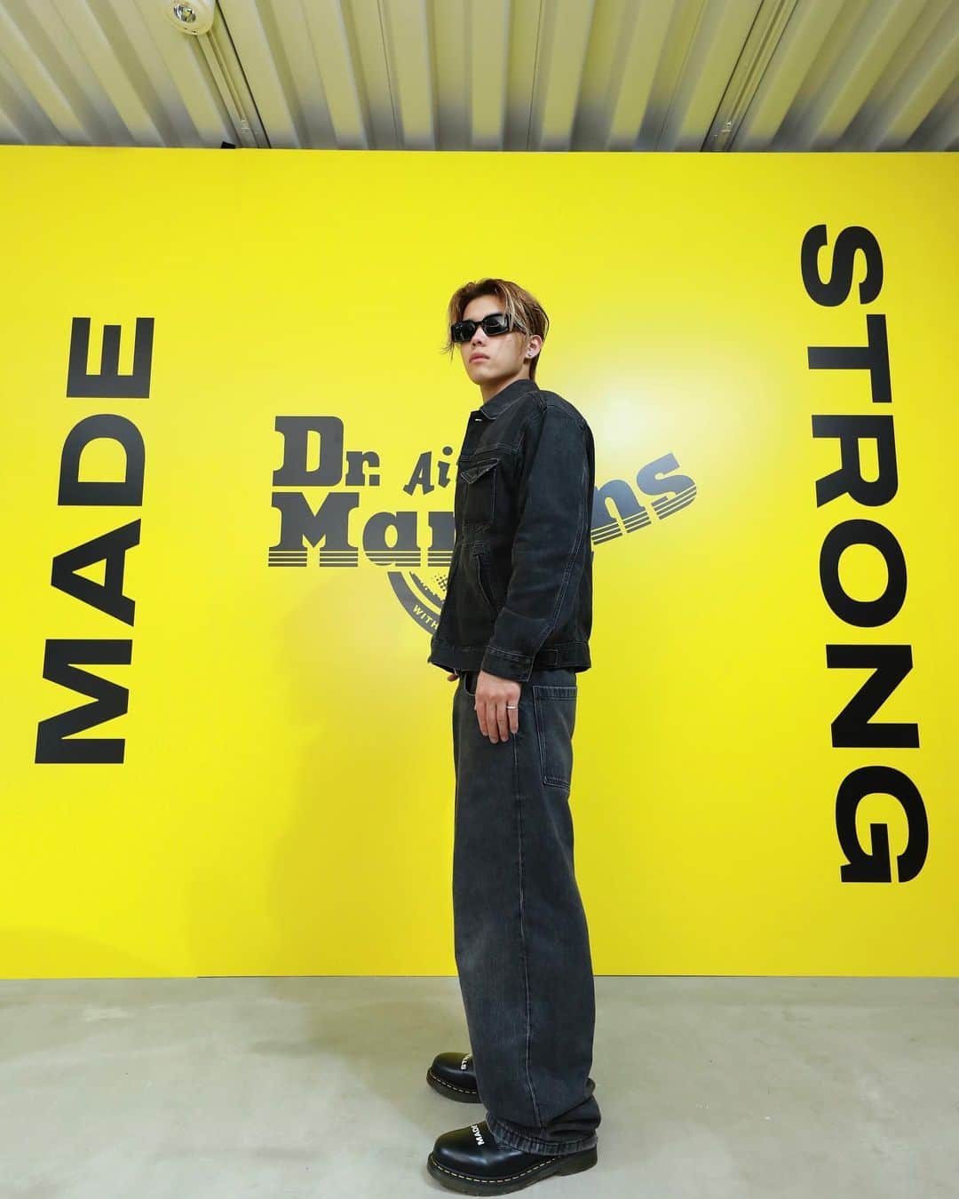 南雲奨馬のインスタグラム：「@drmartens_japan   #wearemadestrong」