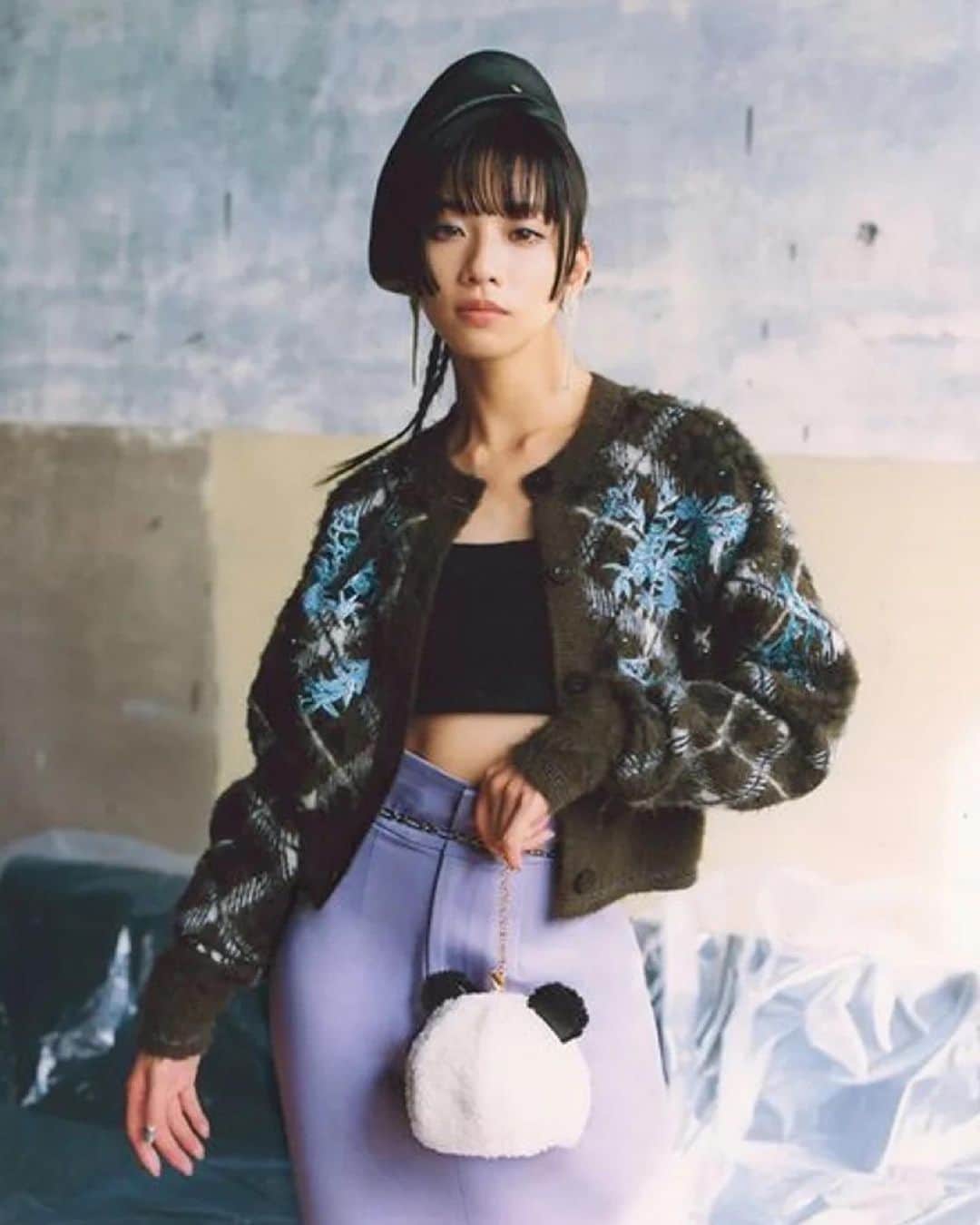 FASHIONWALKERのインスタグラム：「.【LILY BROWN × KEITA MARUYAMA】  KEITA MARUYAMA × LILY BROWN 今回のコレクションのテーマは「FACTORY」。60年代のカルチャーやアートシーンをけん引してきたアーティストたちの社交の場からインスパイアされたコレクション。当時のエネルギッシュで華やかなムードと2つのブランドそれぞれのアイデンティティを掛け合わせ、新たなクリエーションへと昇華させたラインアップが登場。⁡  ————— ㊗️13周年 創業祭開催中✨ みなさまに感謝の気持ちを込めて、 【4日間限定】"最大級の特別タイムセール" —————  #LILYBROWN #KEITAMARUYAMA #リリーブラウン #ケイタマルヤマ」