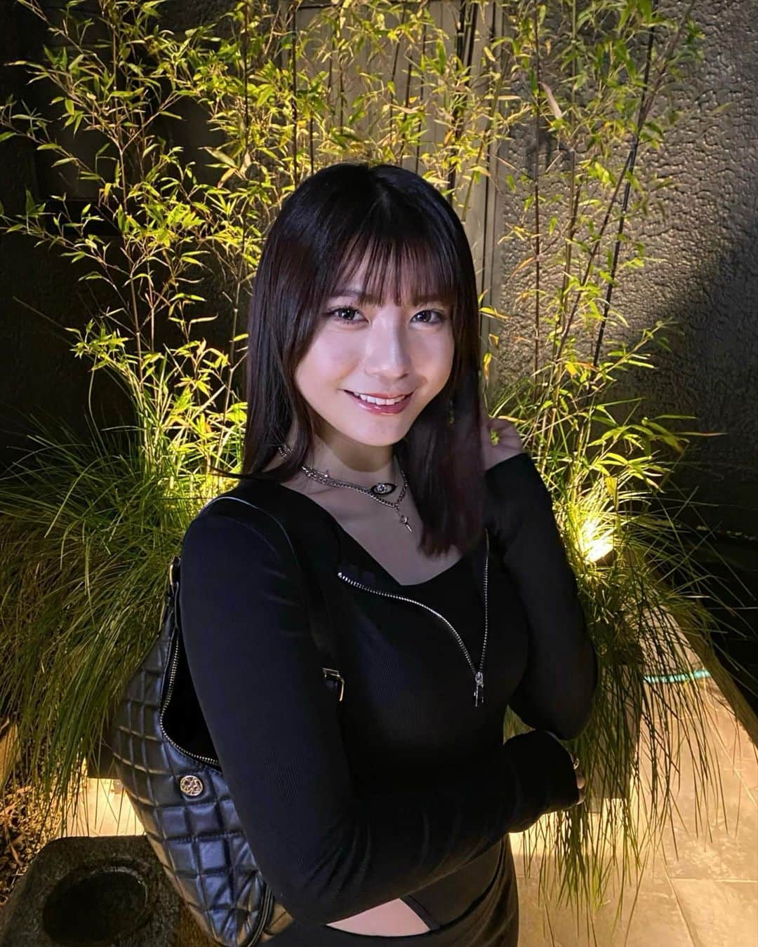 東ノエルのインスタグラム：「🐼♟🖤」