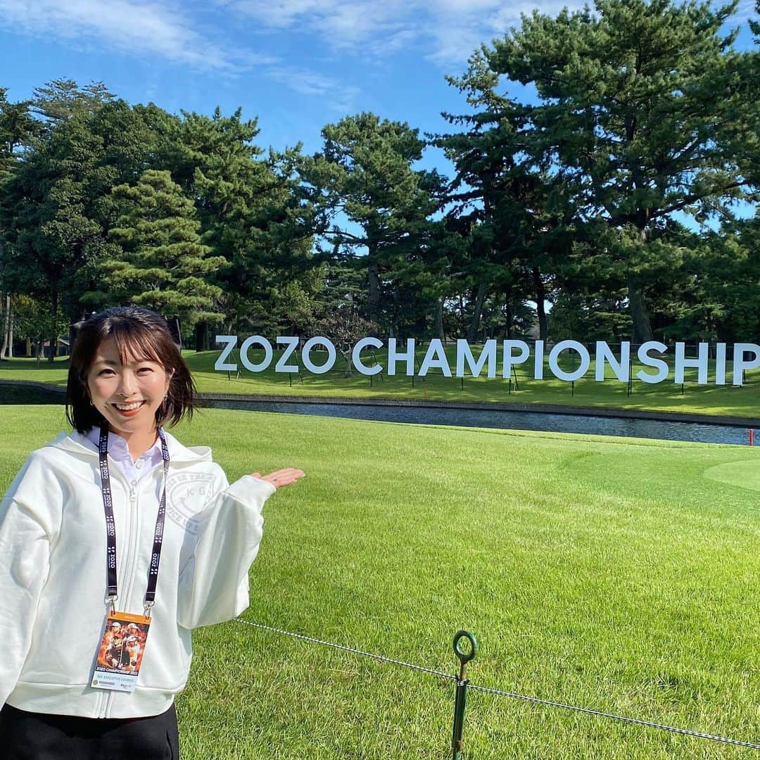 小尾渚沙のインスタグラム：「念願の #zozochampionship ⛳️❤️  ご招待頂き、観戦に行ってきました‼️⛳️  世界トップレベルの選手達って本当に凄すぎる😭✨ そんな選手達の圧巻のプレーを目の前で見ることができて、 大大大興奮でした😍‼️  楽しかったなーーー😍😍😍 ますますゴルフ熱が高まりました💕 早くゴルフ行きたいっ！！🤣 . . @zozochamp #習志野カントリークラブ  #ゴルフ #ゴルフ女子 #ビール #小尾ールタイム  #ゴルフ観戦 #ゴルフ観戦コーデ #ゴルフコーデ #ゾゾチャン  #pgatour #pga #zozochampionship2023 #ゴルフウェア  #zozoチャンピオンシップ #ゾゾチャンピオンシップ  #フリーアナウンサー #小尾渚沙」